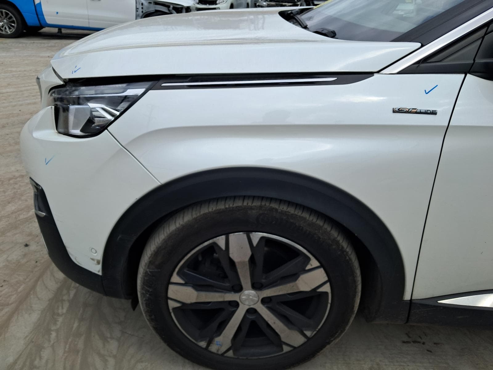 2018 PEUGEOT 5008 13