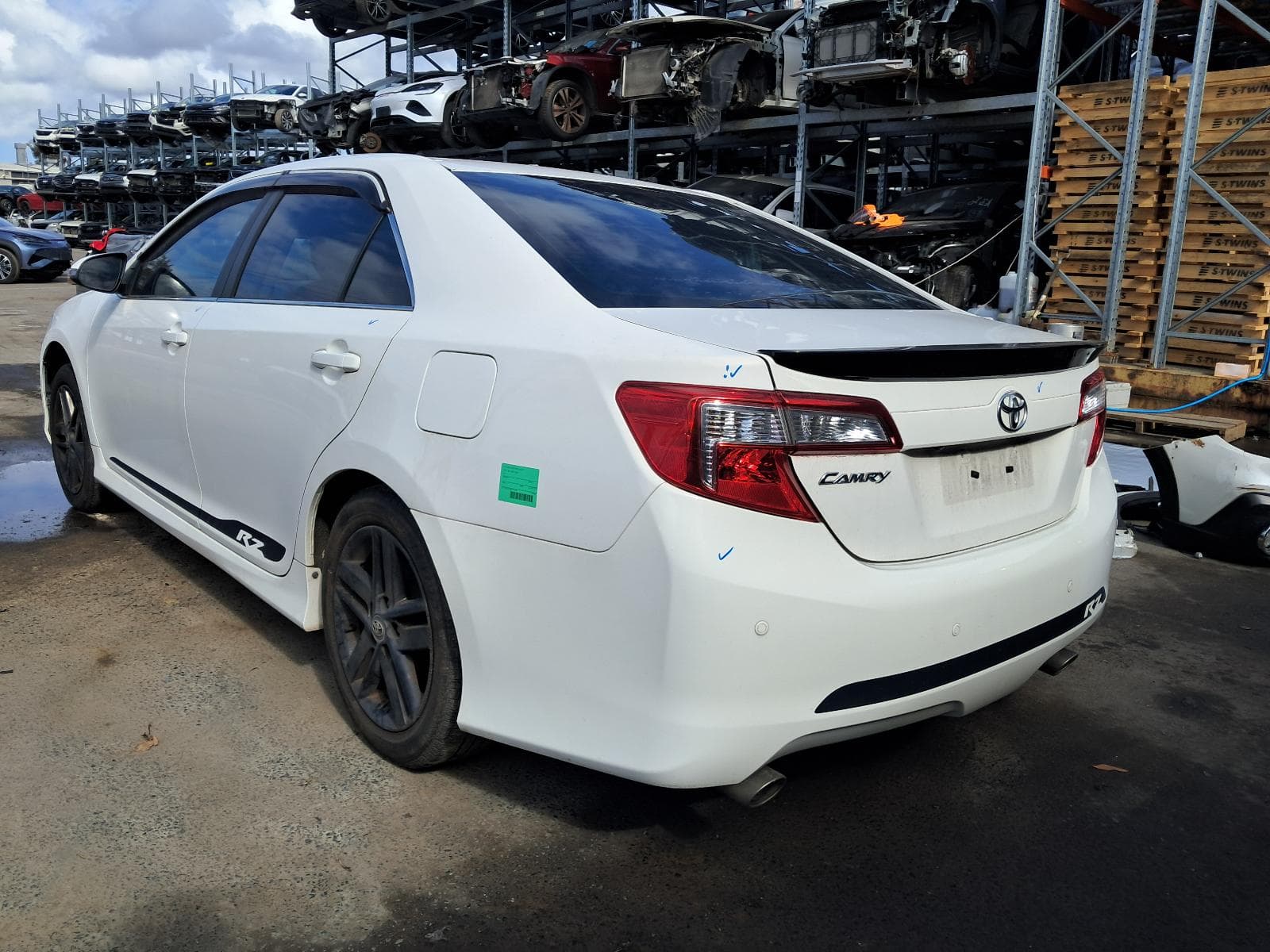 2014 TOYOTA CAMRY 4