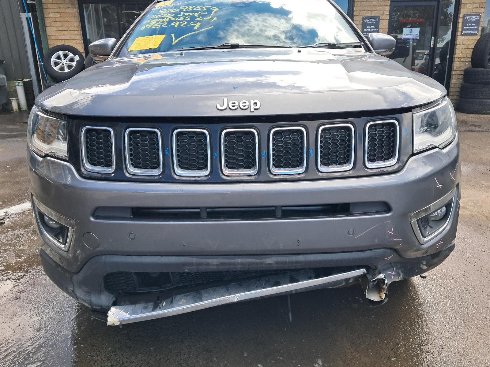 2020 JEEP COMPASS 10
