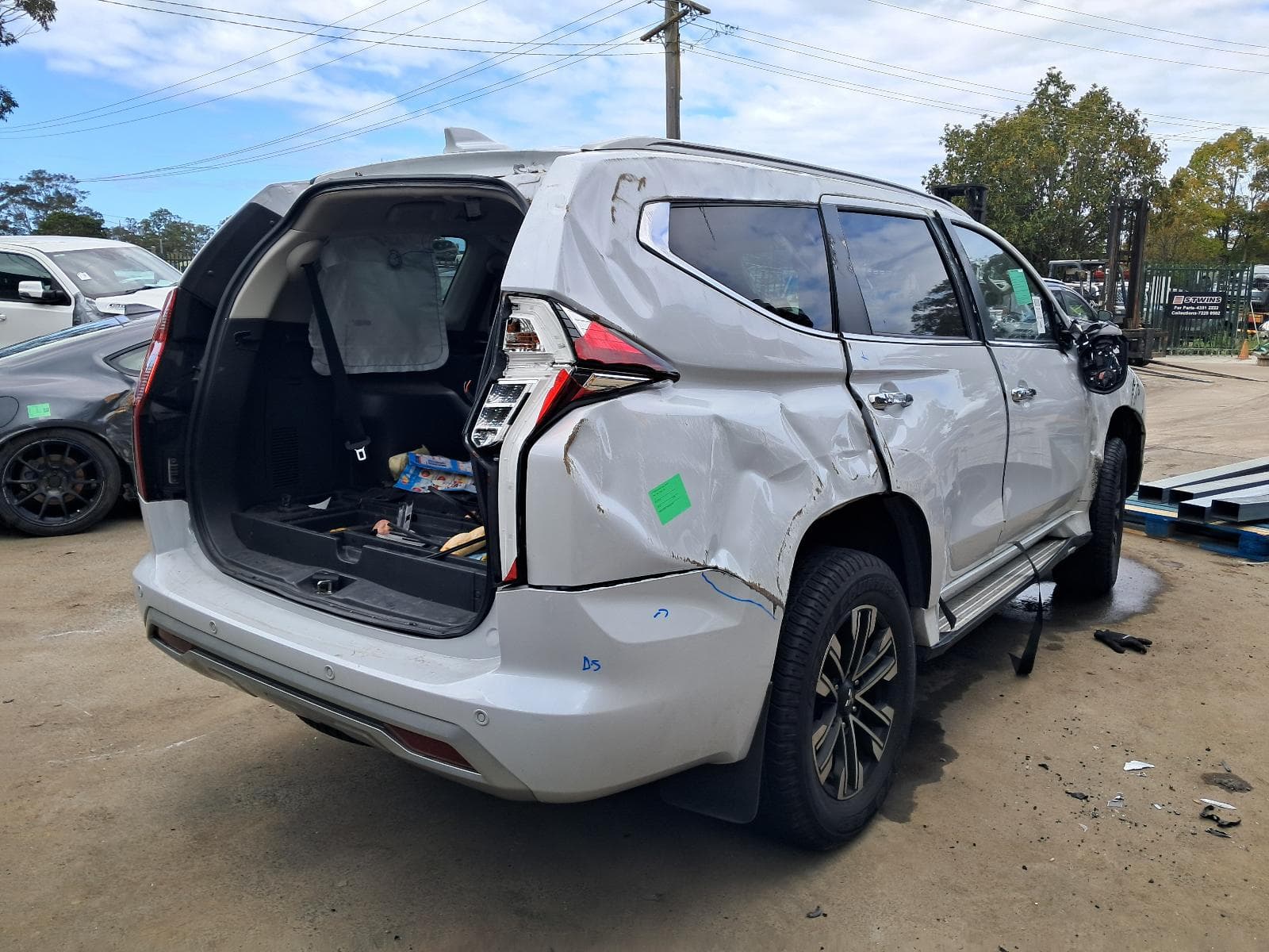 2021 MITSUBISHI PAJERO 3