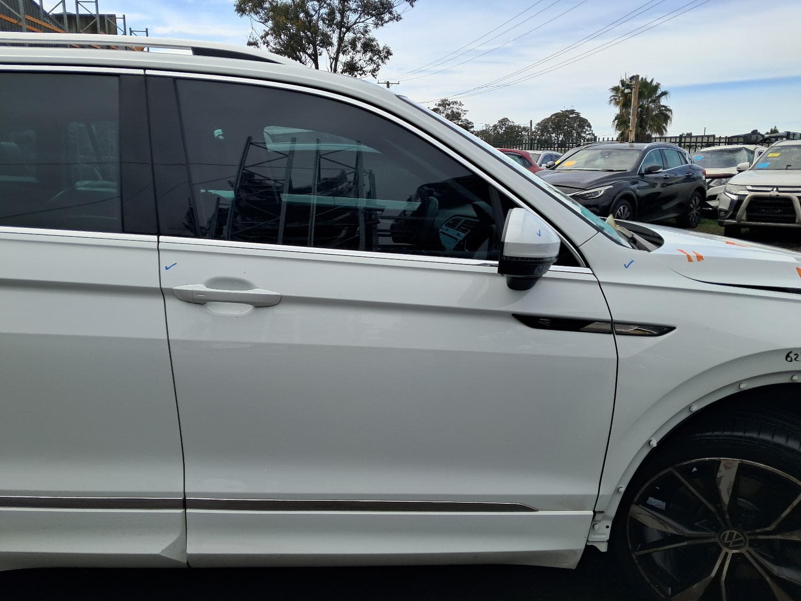 2024 VOLKSWAGEN TIGUAN 15