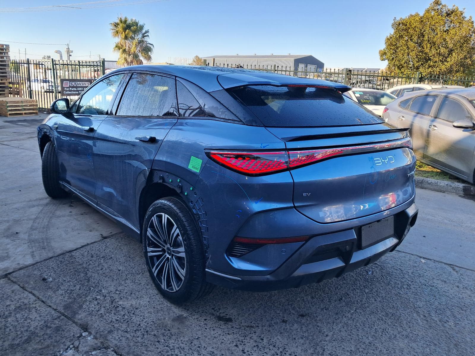 2025 BYD SEALION 7 4