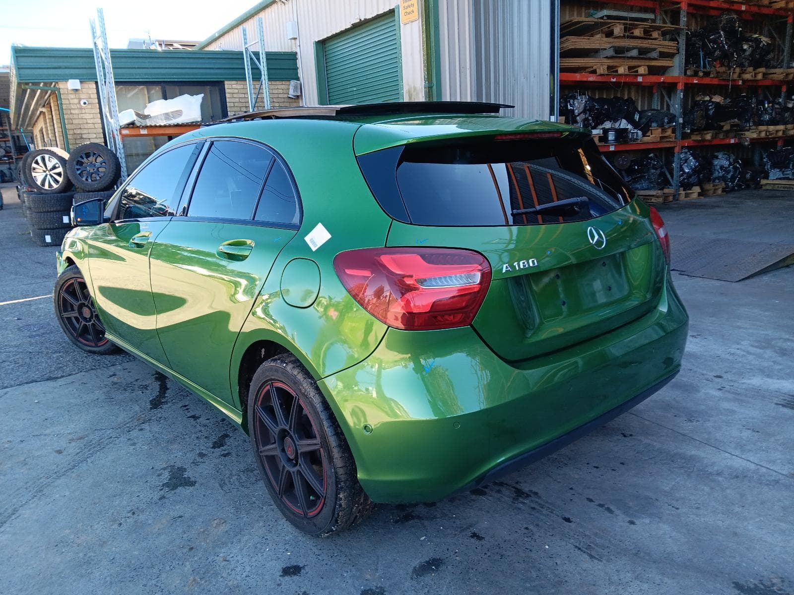 2015 MERCEDES A CLASS 4