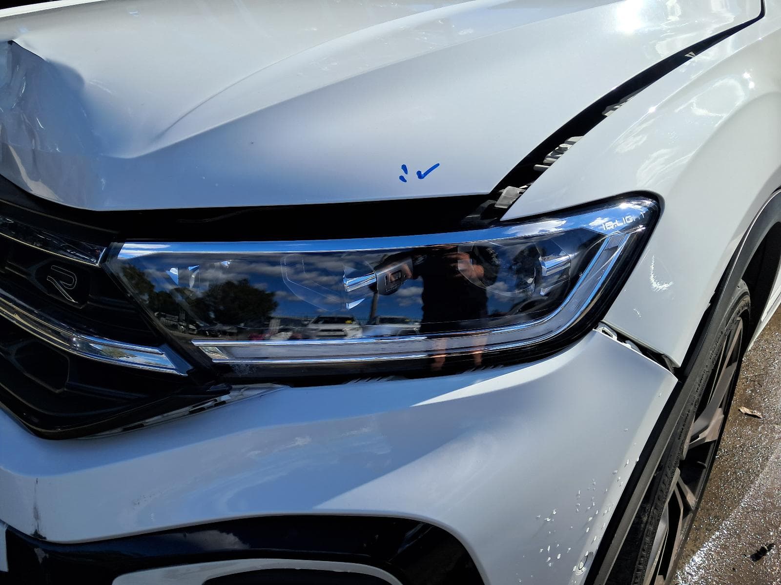 2023 VOLKSWAGEN T-ROC 6