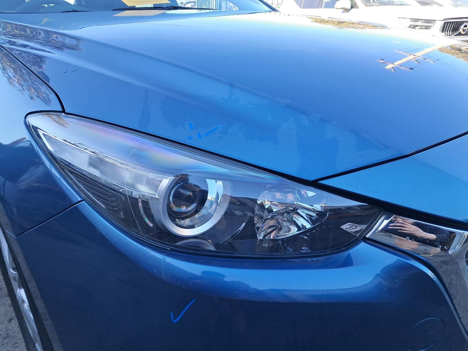 2018 MAZDA 3 7