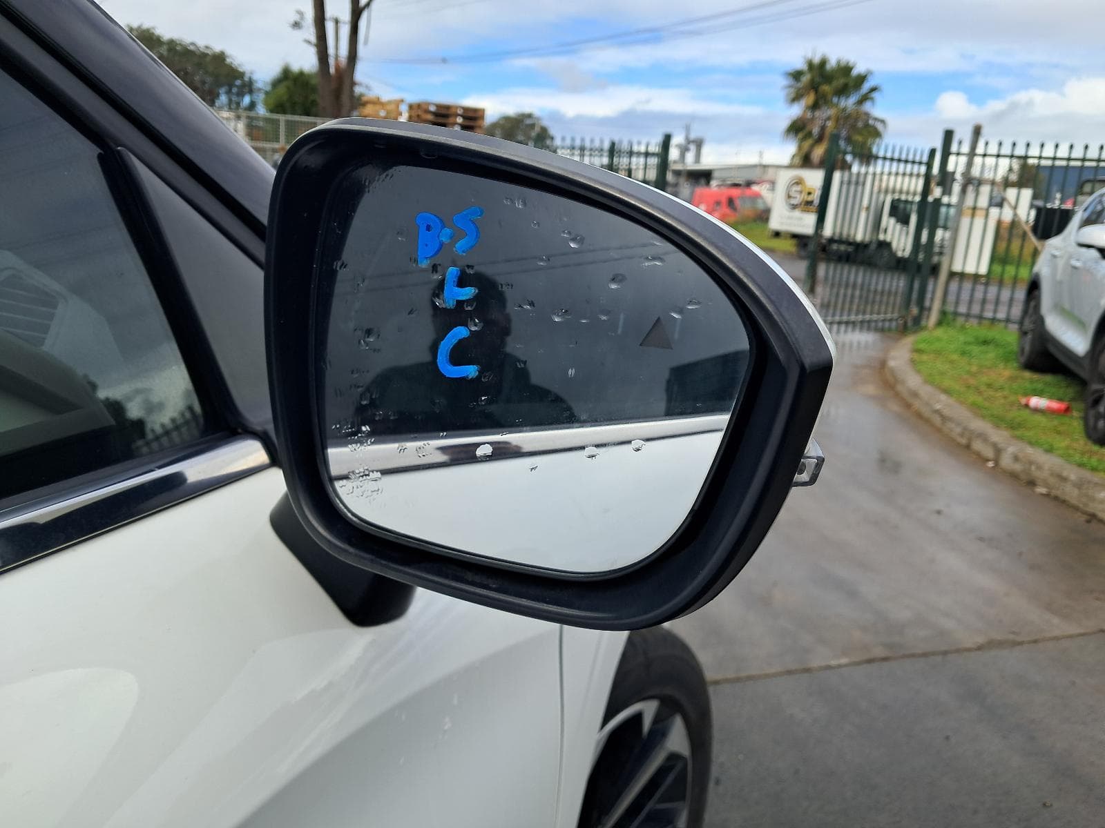 2021 MITSUBISHI OUTLANDER 14