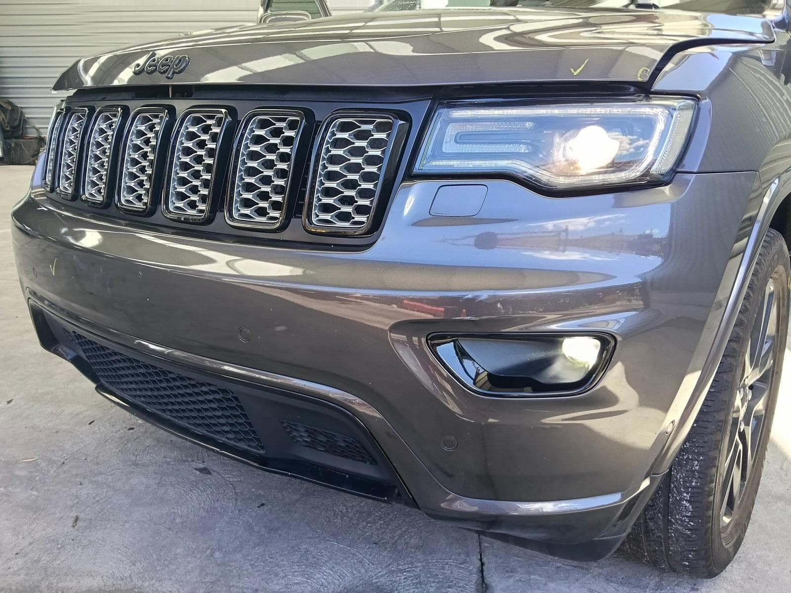 2017 JEEP GRANDCHEROKEE 11