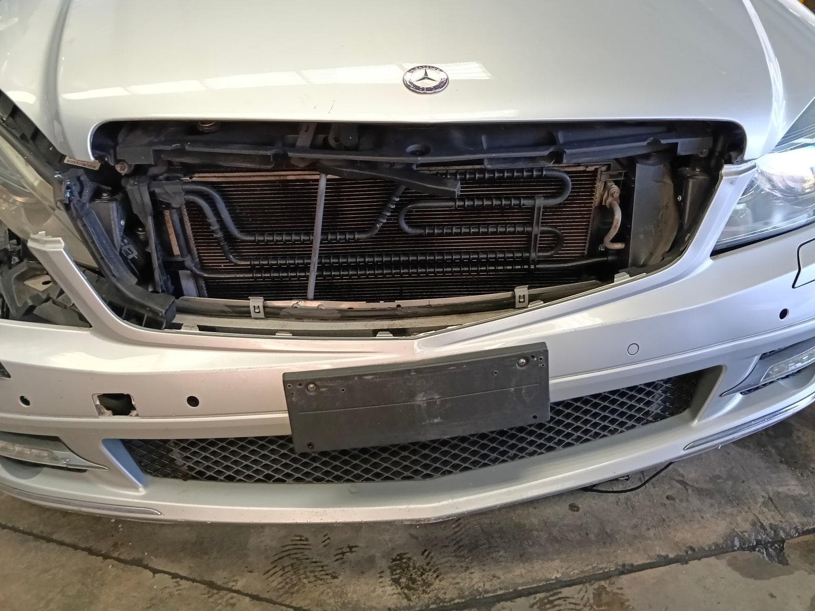 2010 MERCEDES C CLASS 11