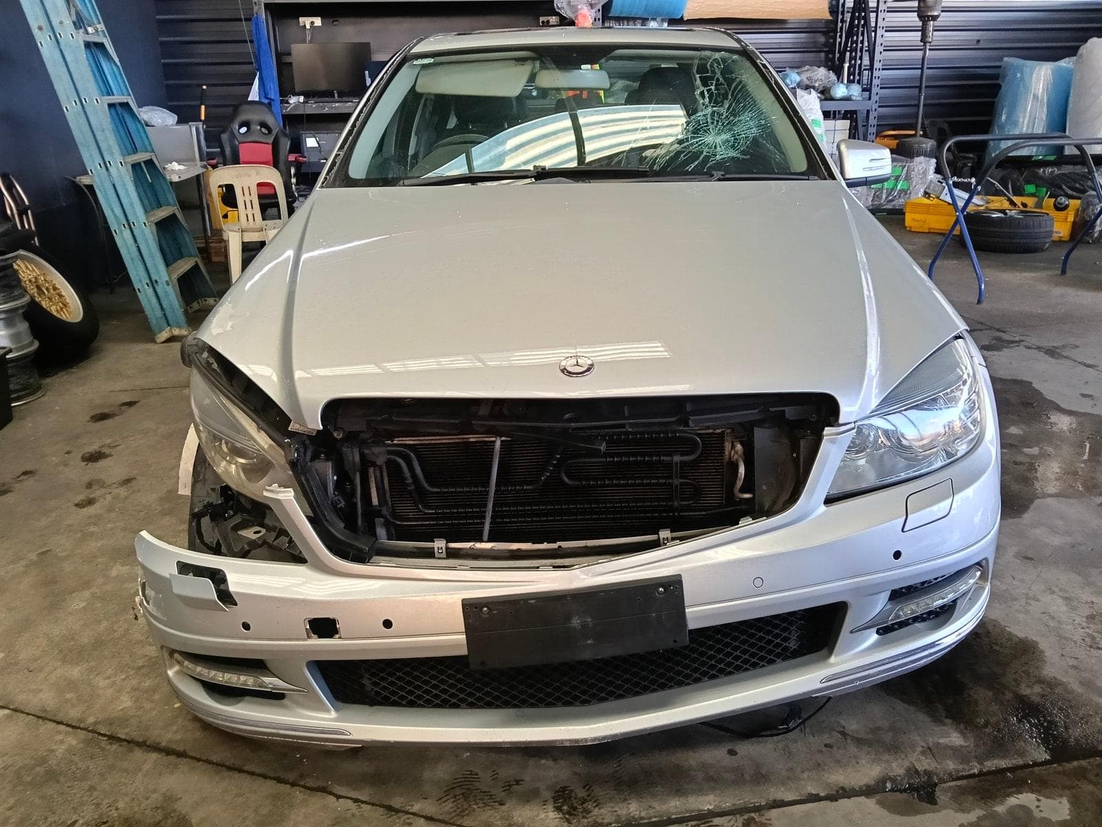 2010 MERCEDES C CLASS 10