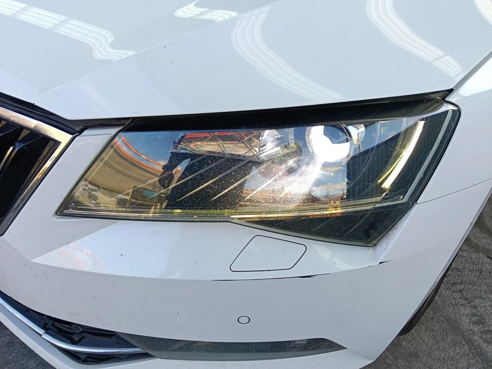 2016 SKODA SUPERB 8