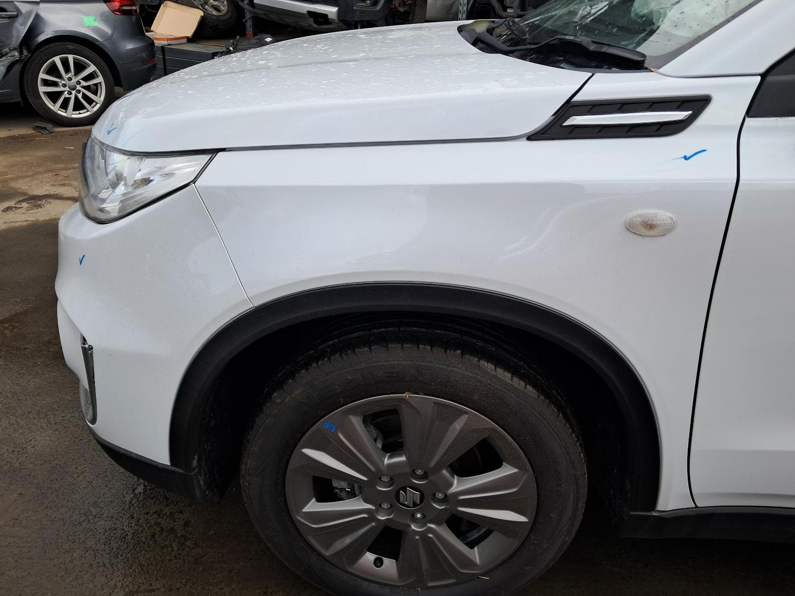 2019 SUZUKI VITARA 13