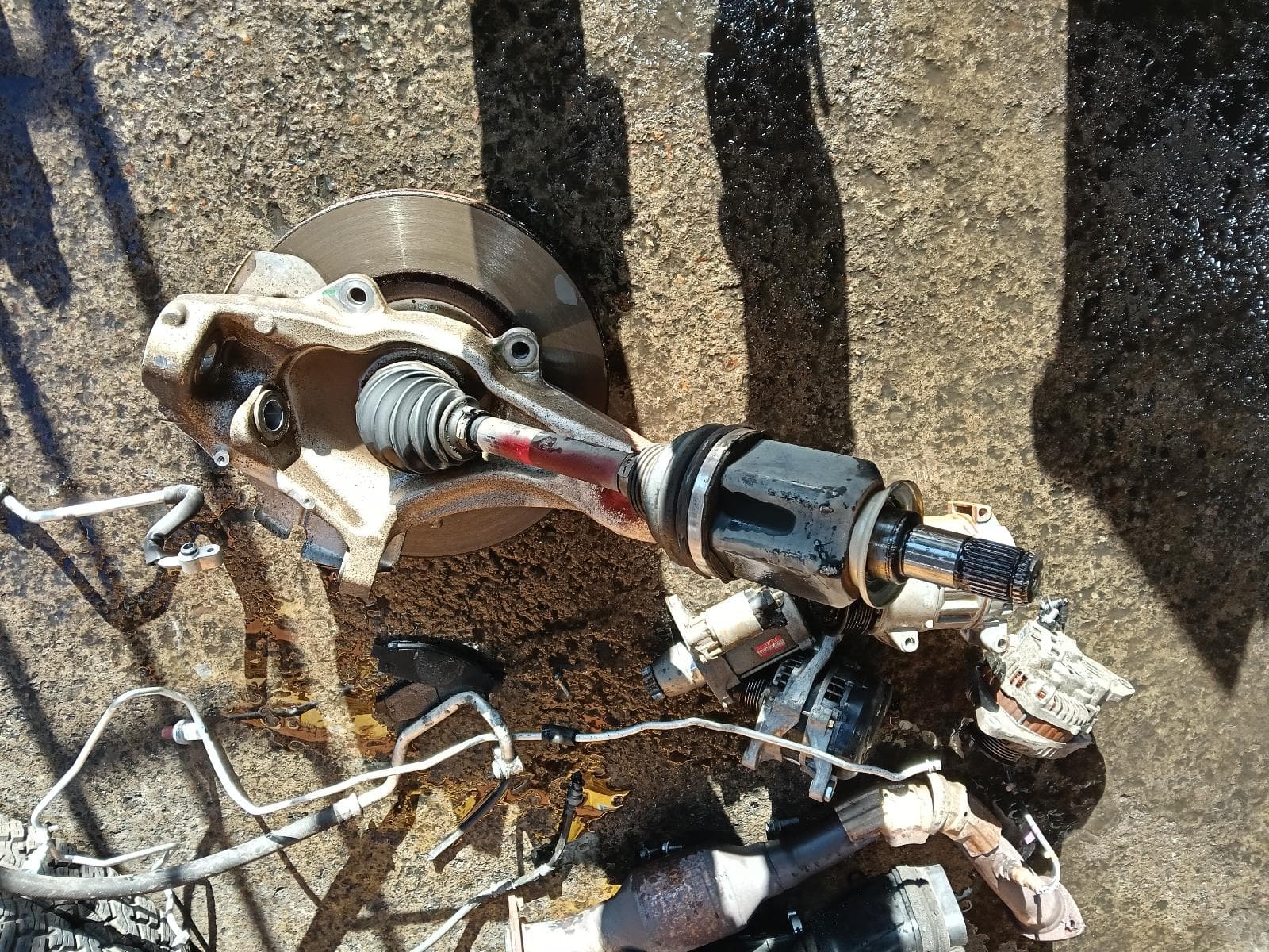 Used auto part listing image: 2020 LAND ROVER DISCOVERY LEFT DRIVESHAFT L462, FRONT, 12/16- 0000421551