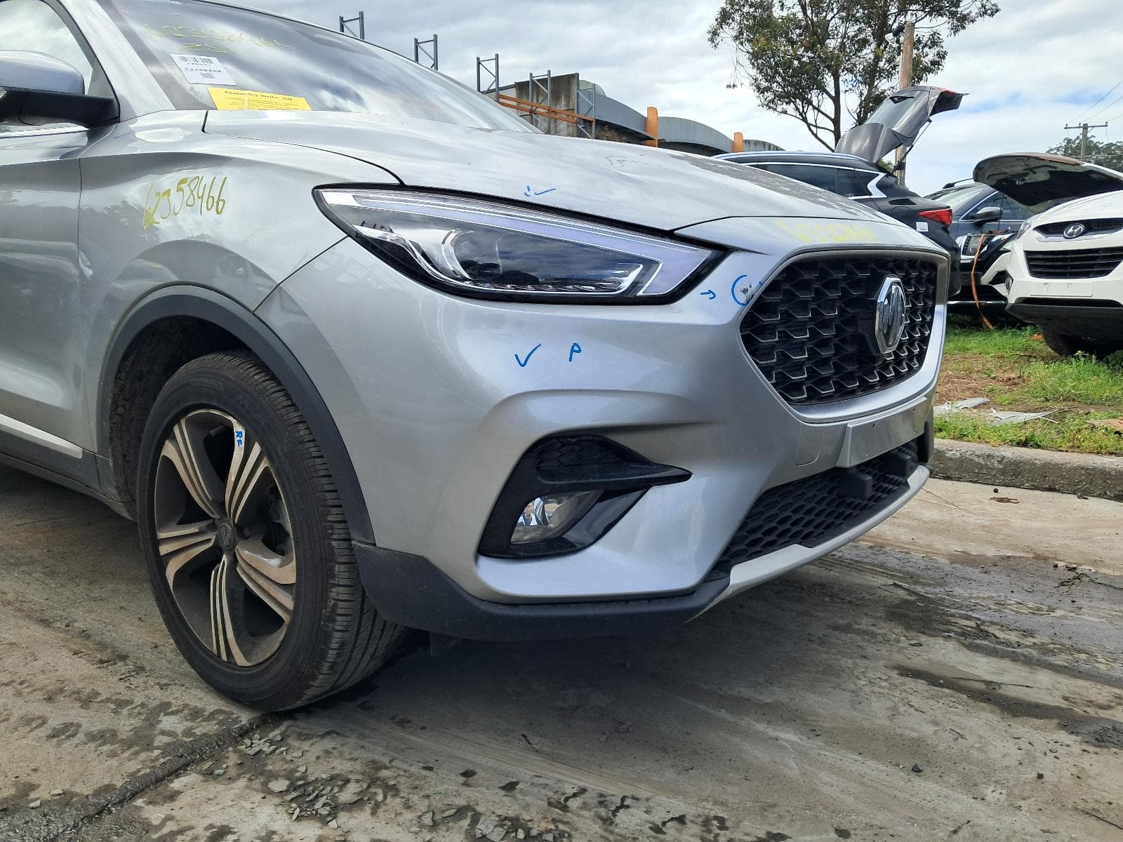 2025 MG ZS 8
