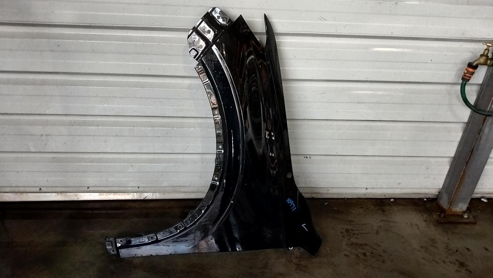 Used auto part listing image: 2022 HAVAL H6 LEFT GUARD B01, NON HEV, 02/21-04/25 0000423048