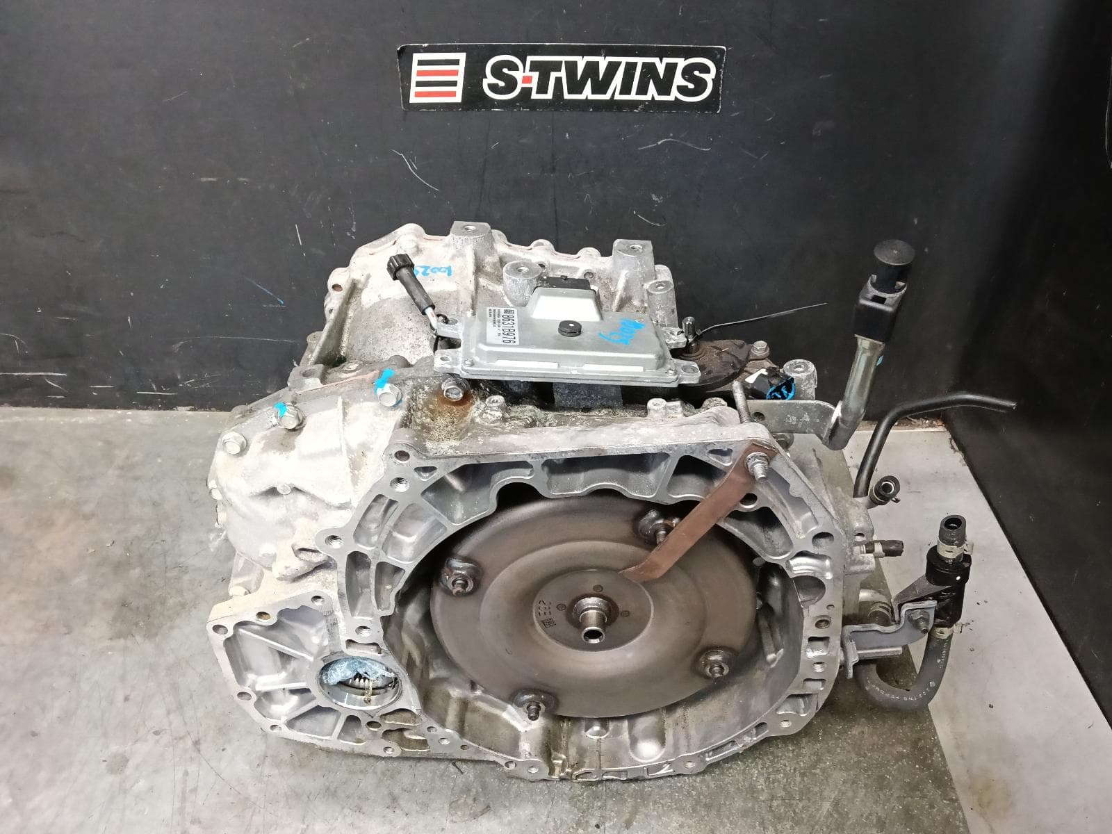 Used auto part listing image: 2022 MITSUBISHI OUTLANDER TRANS GEARBOX AUTO, AWD, PETROL, 2.5, NON TRANSFER CASE, PR25, ZM, 08/21- 0000423697