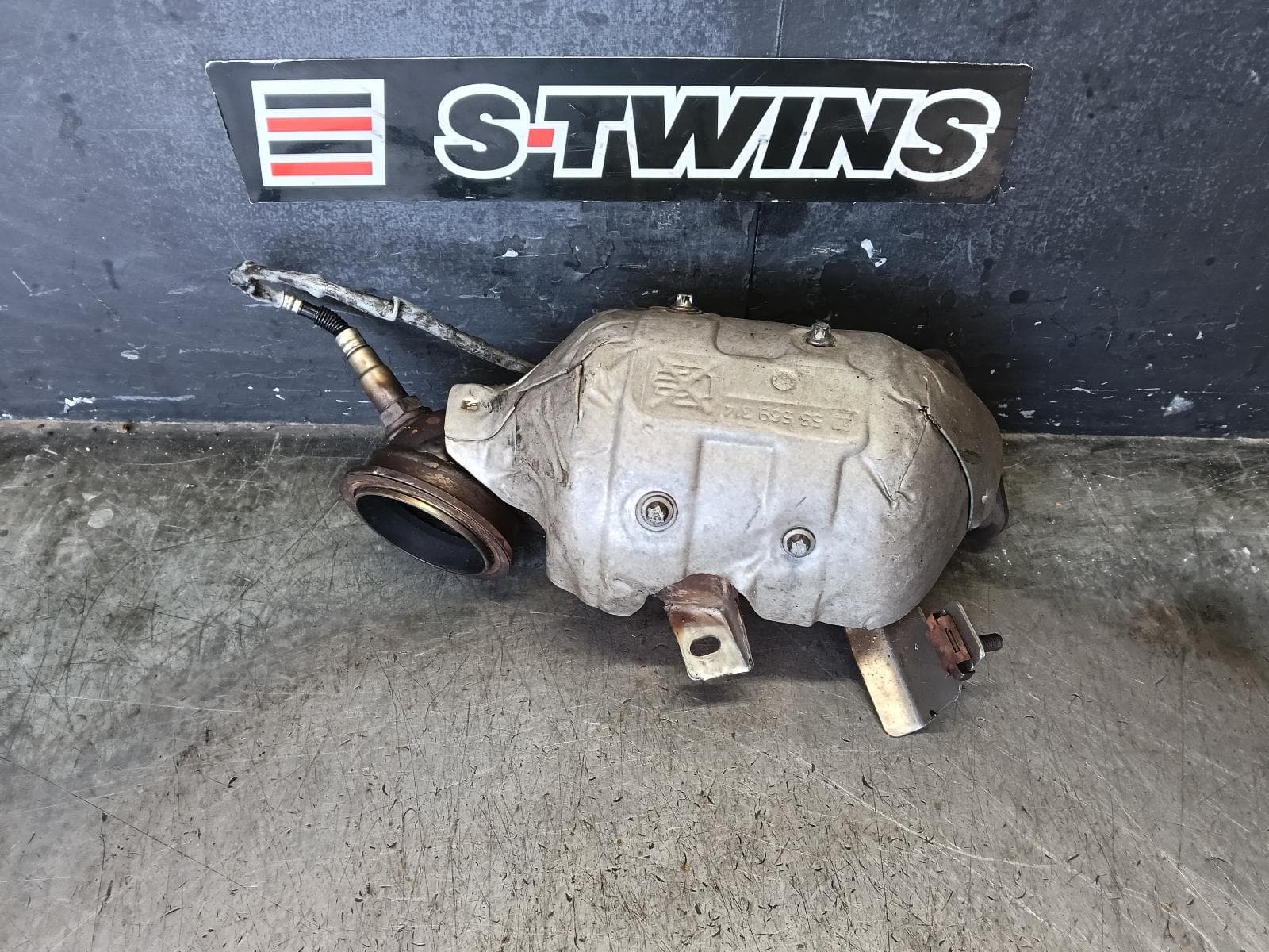 Used auto part listing image: 2018 HOLDEN TRAX CATALYTIC CONVERTER DOWNPIPE-CAT TYPE, 1.4, PETROL, TJ SERIES, 08/14-12/20 0000424123