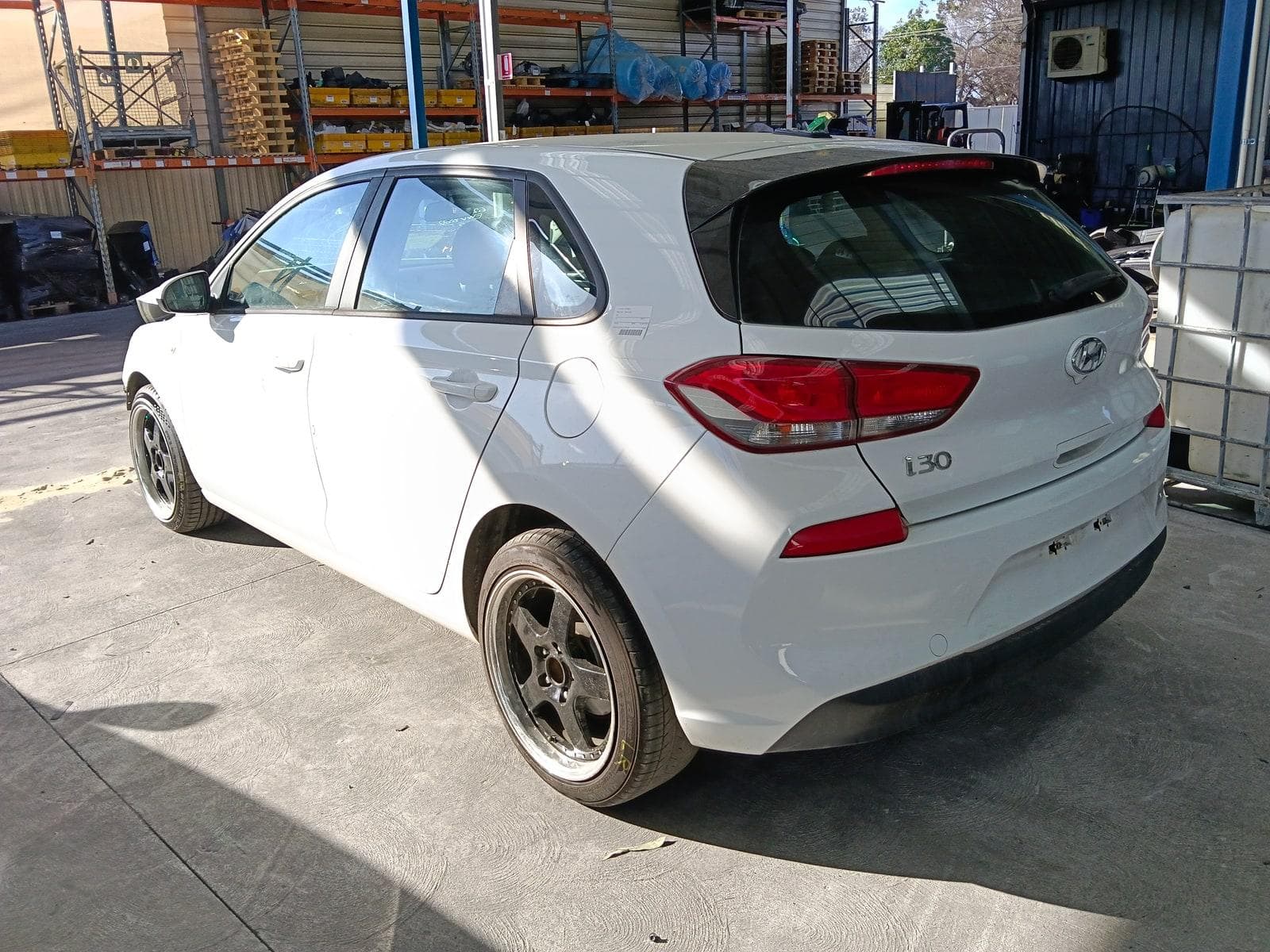 Used auto part listing image: 2019 HYUNDAI I30 STEERING COLUMN ELECTRIC W/ MANUAL COLUMN TYPE, PD (S. KOREA VIN KMHH), 03/17-02/21