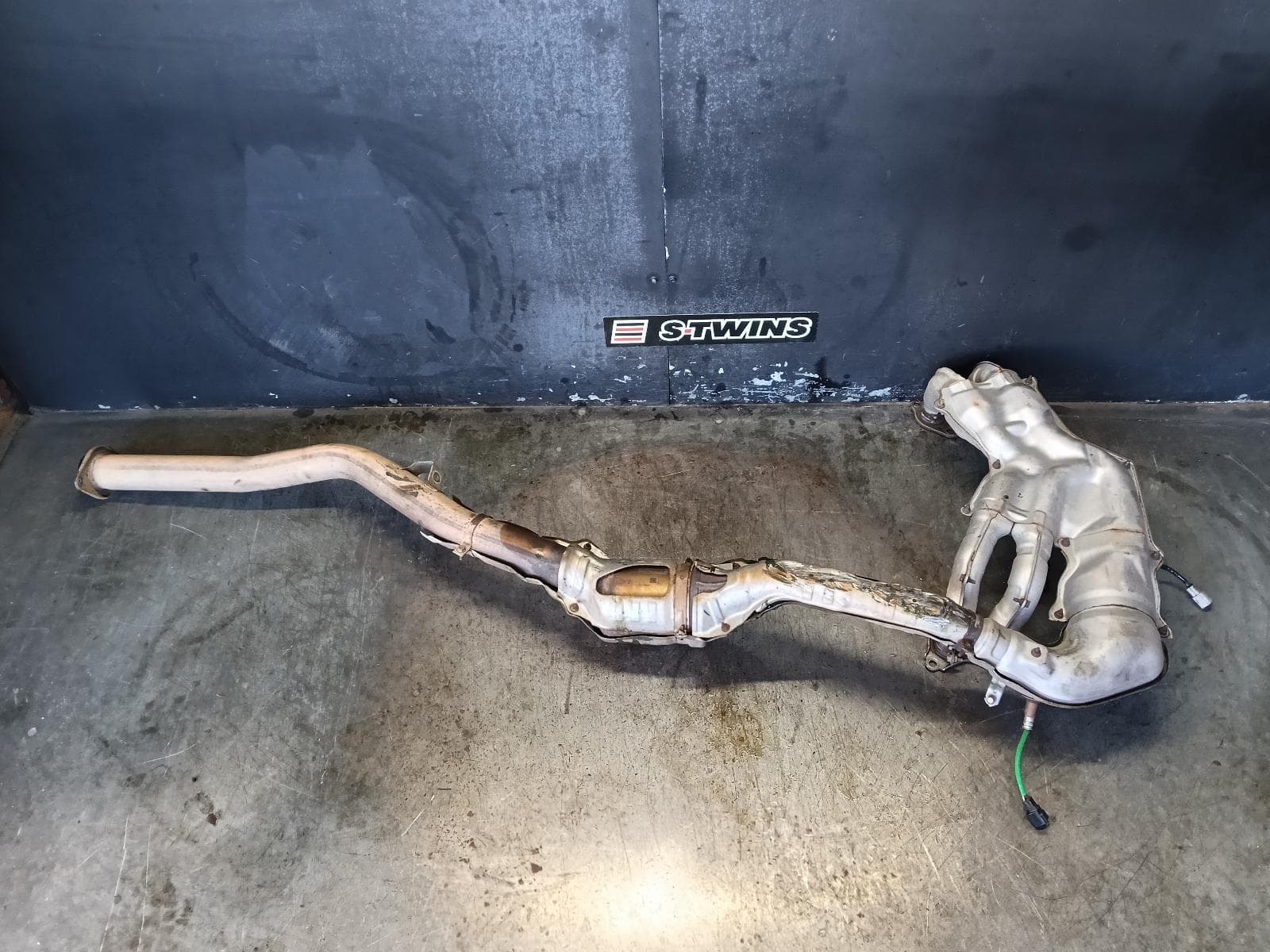 Used auto part listing image: 2018 SUBARU XV CATALYTIC CONVERTER G5X, MANIFOLD-CAT TYPE, PETROL, 2.0, FB20C, 03/17-06/23 0000395435