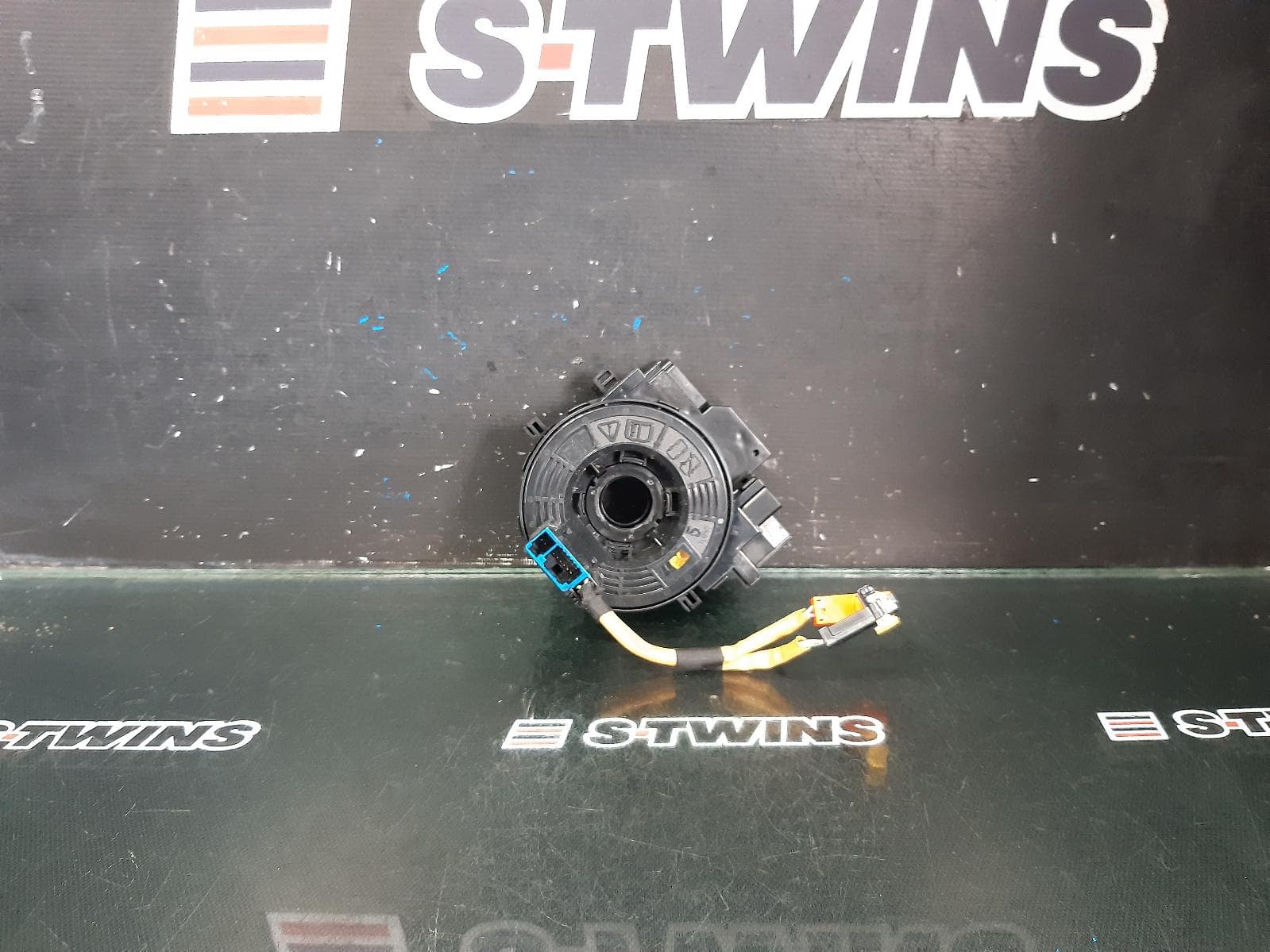 Used auto part listing image: 2013 LEXUS IS SERIES CLOCKSPRING, IS250/IS300H/IS350, GSE30R/AVE30R, 04/13-09/16 0000307731