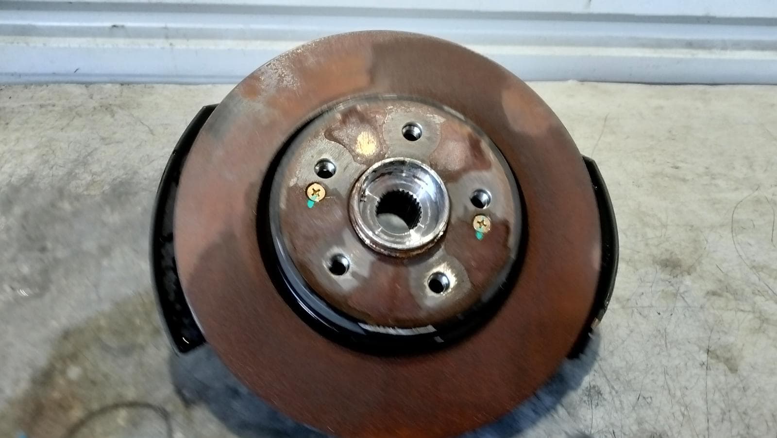 Used auto part listing image: 2024 CHERY OMODA 5 LEFT FRONT HUB ASSEMBLY T34/T19C, 12/22- 0000421743