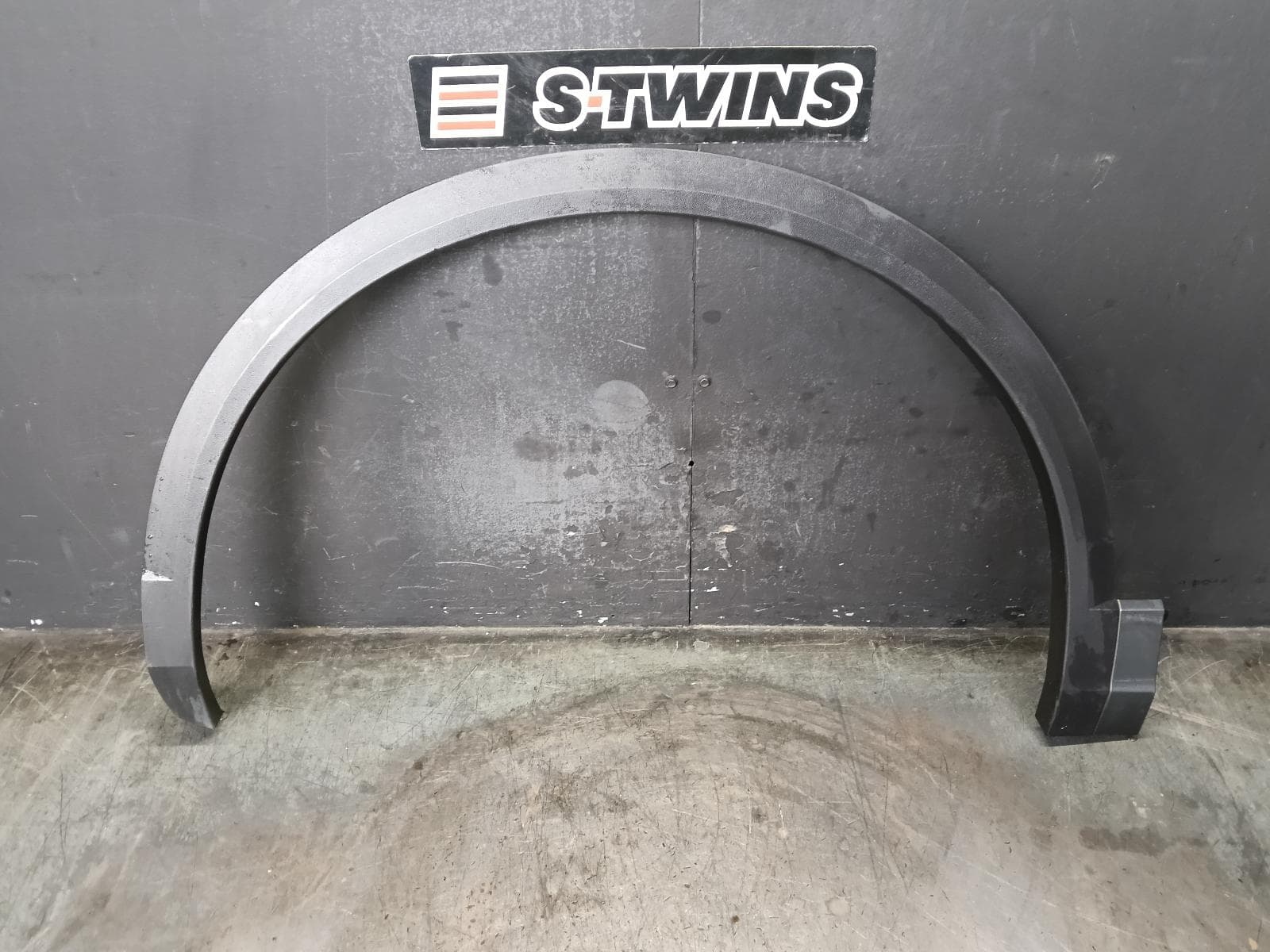 Used auto part listing image: 2021 VOLKSWAGEN T-ROC WHEEL ARCH FLARE A1, LH FRONT, 03/20- 0000420888