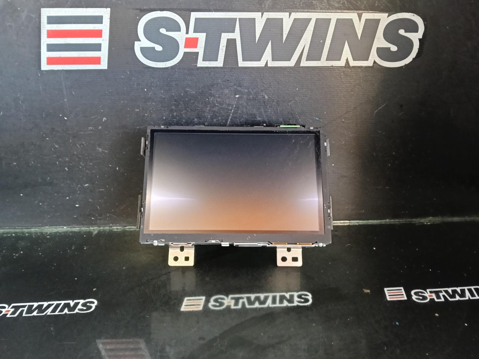 Used auto part listing image: 2018 NISSAN PATHFINDER DISPLAY UNIT, 8IN W/ SAT NAV TYPE, R52, 12/16-04/21