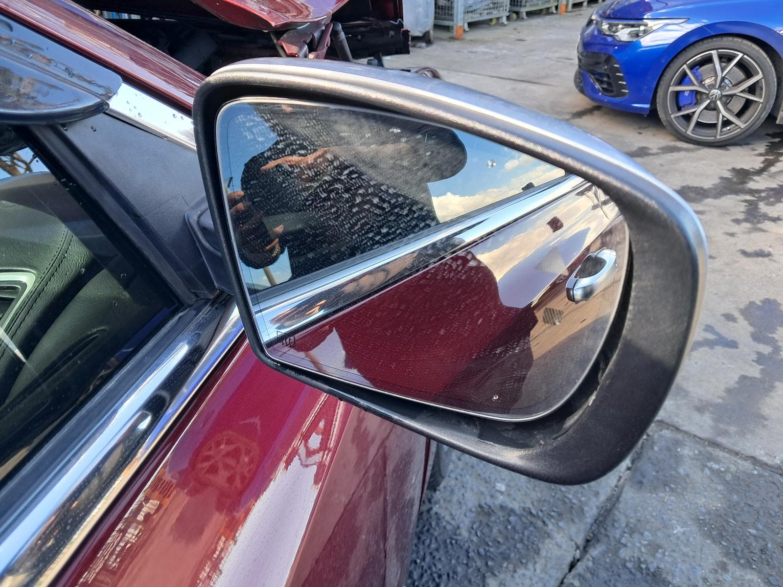 2017 CHRYSLER 300C 11