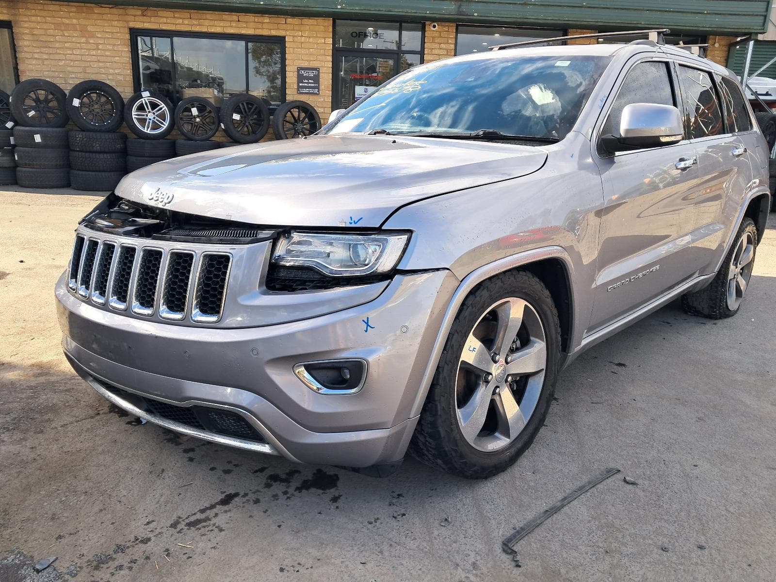 Used auto part listing image: 2014 JEEP GRANDCHEROKEE ALTERNATOR PETROL, 3.6, 180A, WK, 06/11-09/16