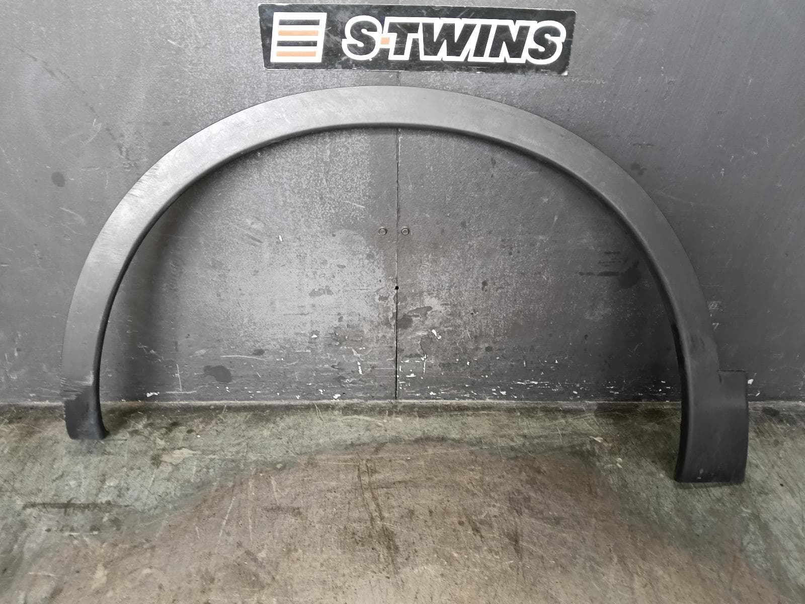 Used auto part listing image: 2013 NISSAN DUALIS WHEEL ARCH FLARE LH FRONT, J10, 10/07-05/14
