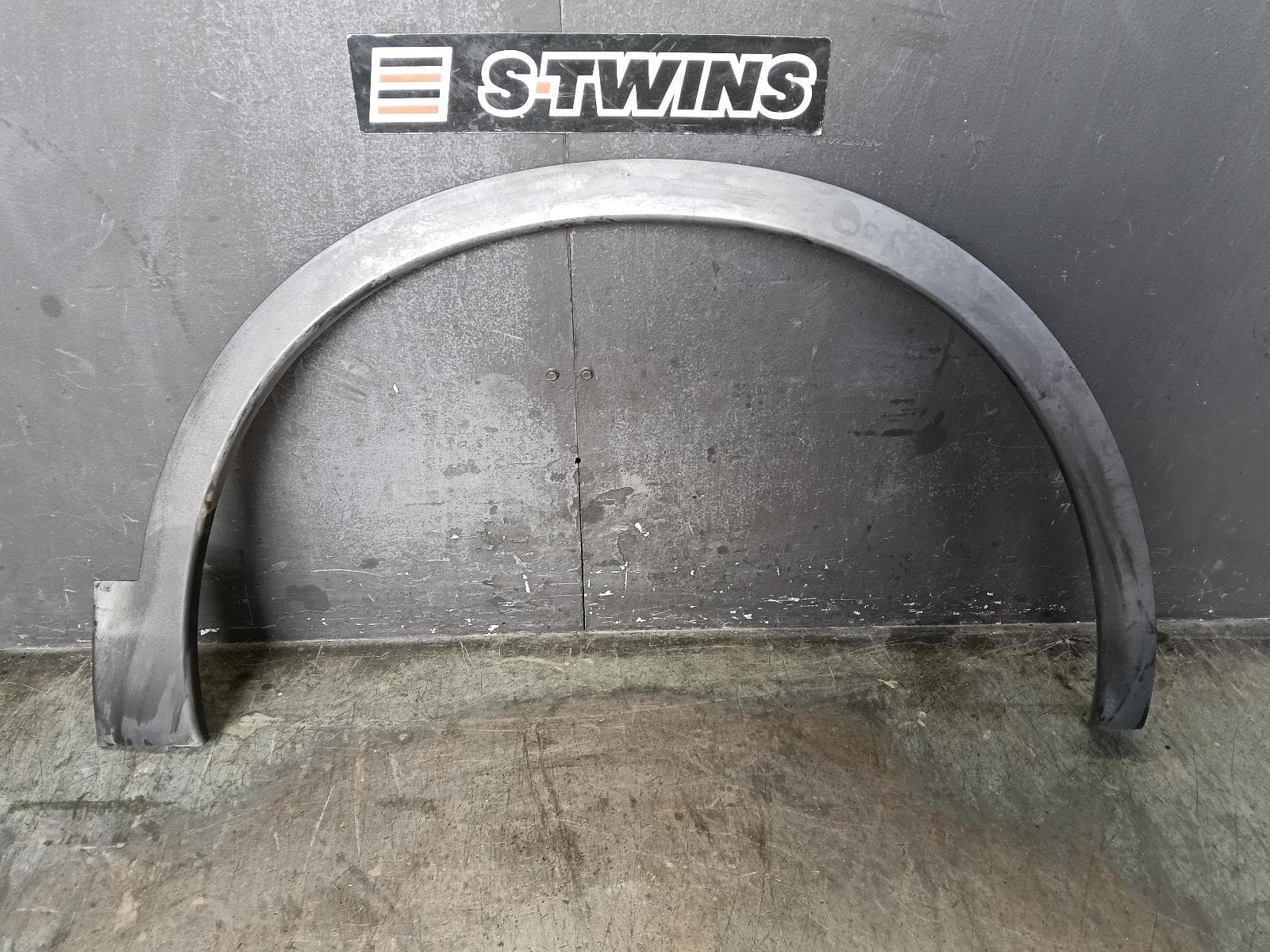 Used auto part listing image: 2013 NISSAN DUALIS WHEEL ARCH FLARE RH FRONT, J10, 10/07-05/14