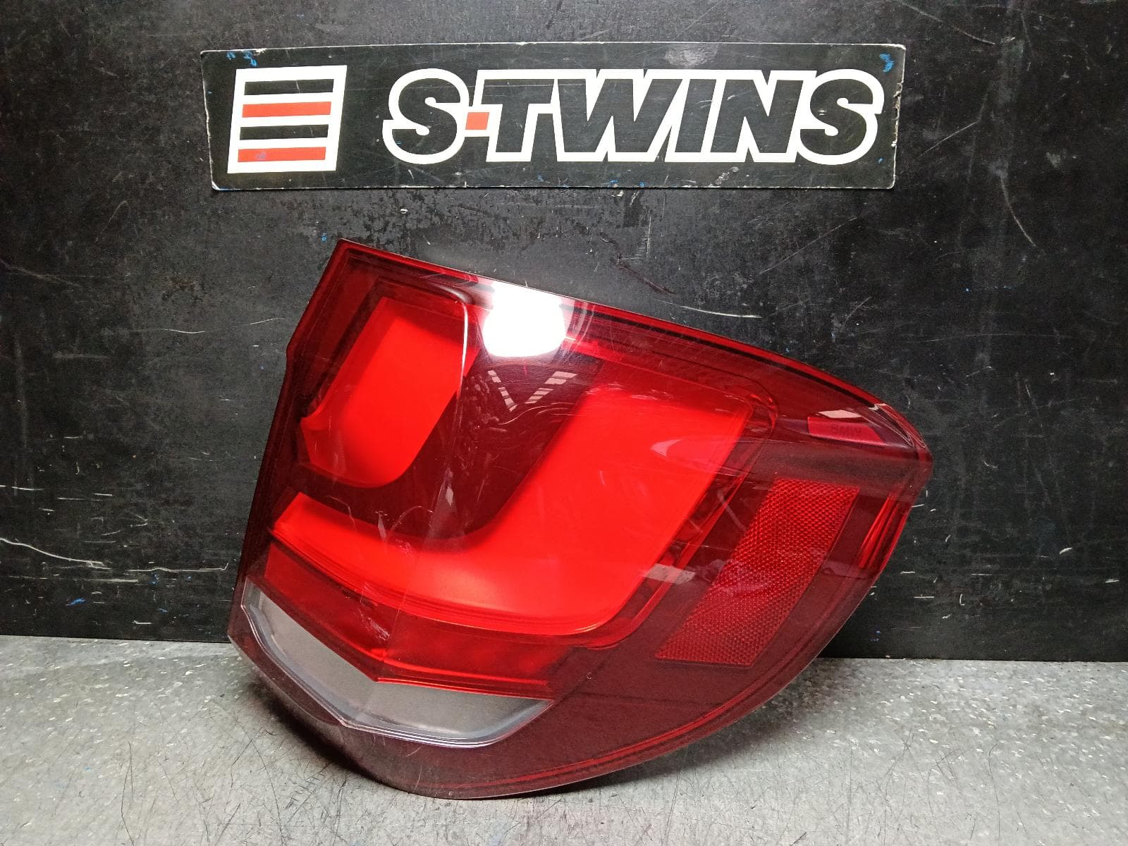 Used auto part listing image: 2015 BMW X5 RIGHT TAILLIGHT F15/F85, 09/13-07/18 0000403740