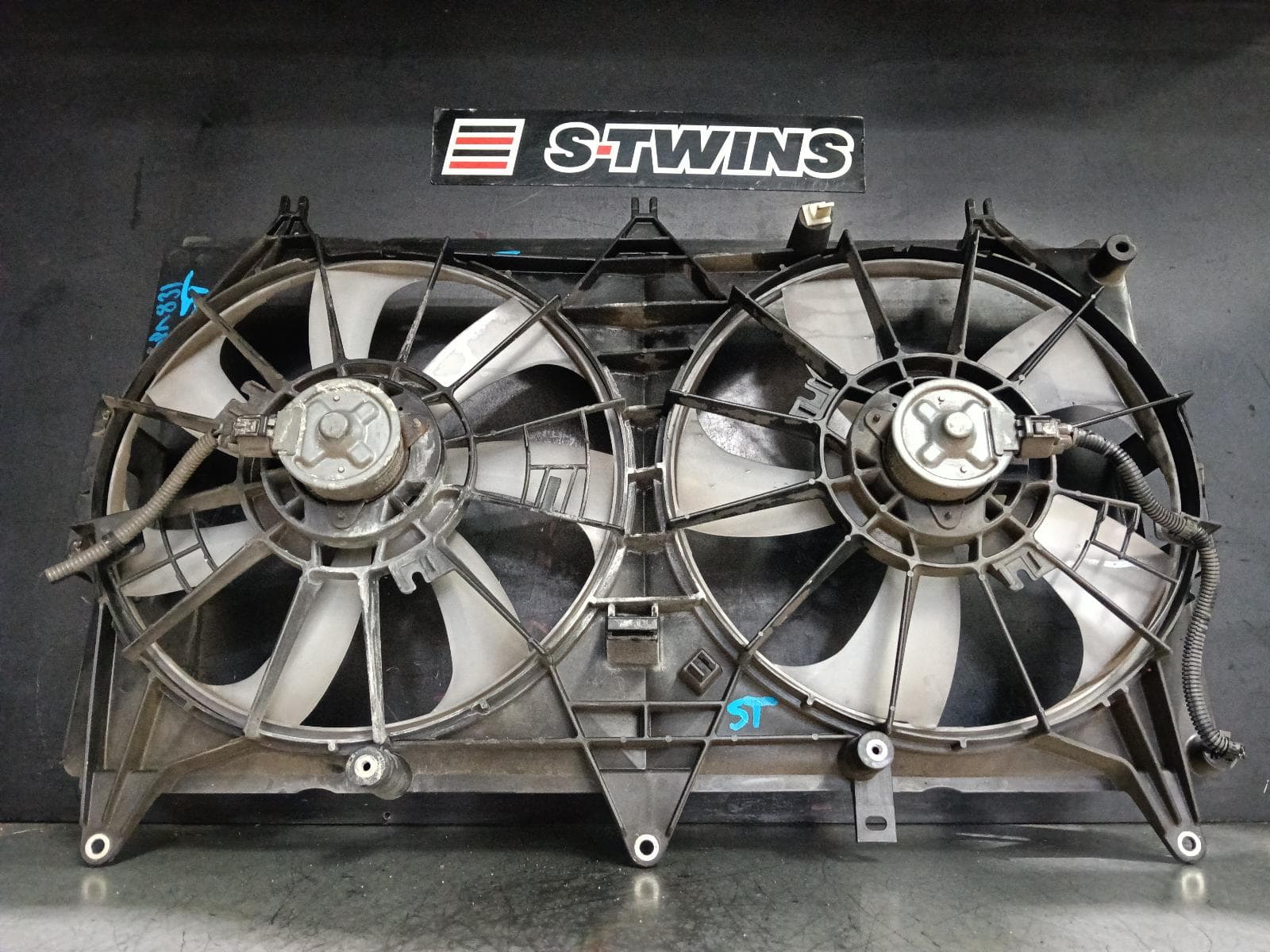Used auto part listing image: 2011 SUZUKI KIZASHI FAN RADIATOR FAN, FR, 12/09-01/17 0000398007