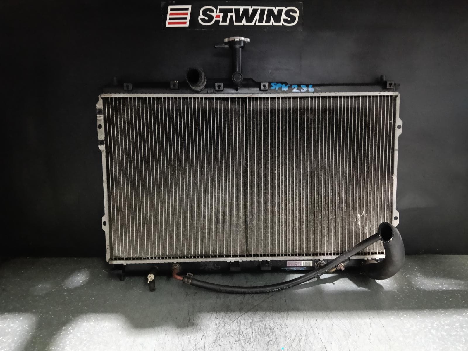 Used auto part listing image: 2015 HYUNDAI ILOAD/IMAX RADIATOR AUTO, 2.4, PETROL, TQ, 11/07-05/18 0000381653