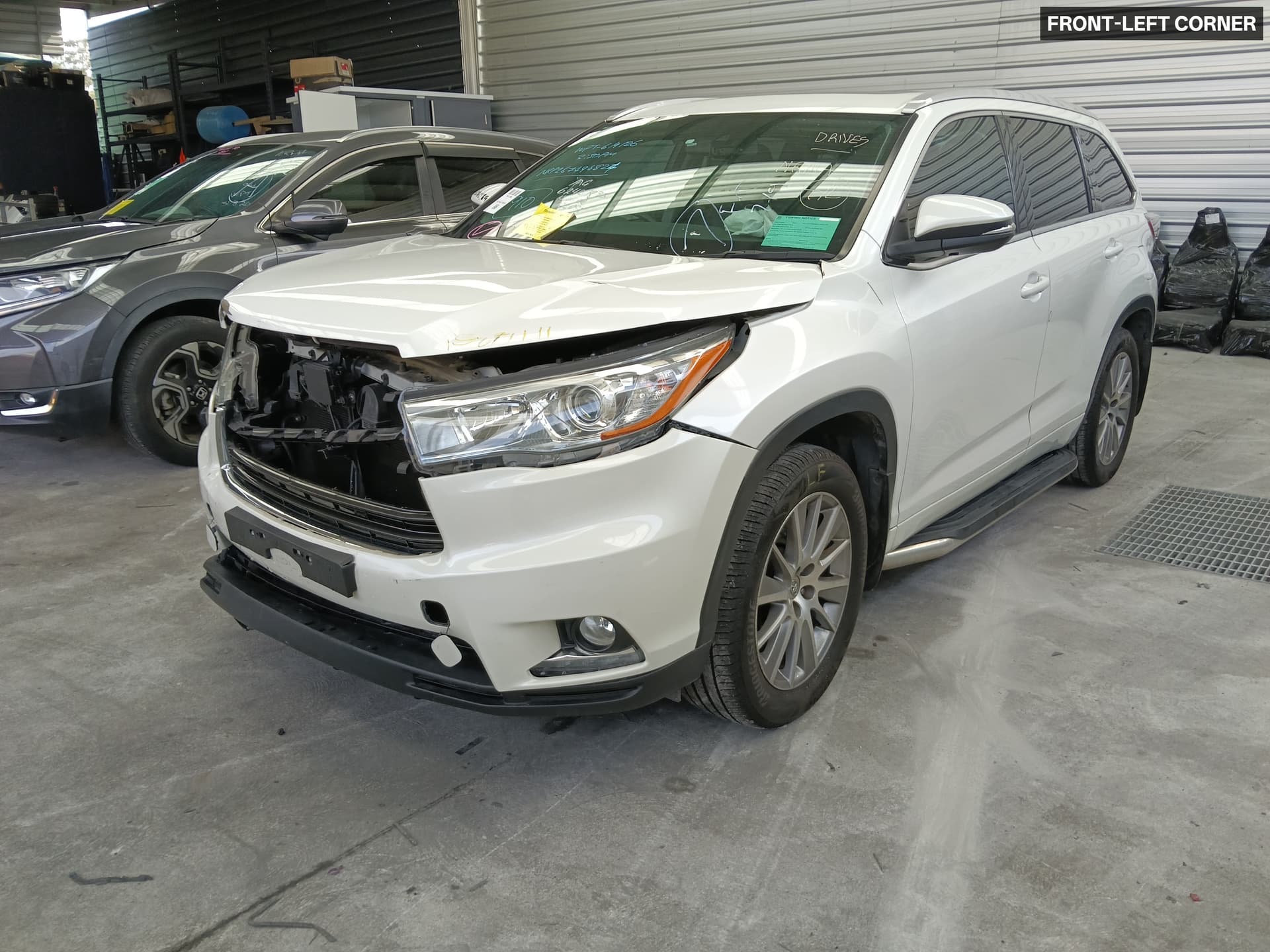 Used auto part listing image: 2015 TOYOTA KLUGER WHEEL MAG FACTORY, 19X7.5IN, 12 SPOKE, GRANDE, GSU50/GSU55, 12/13-10/16