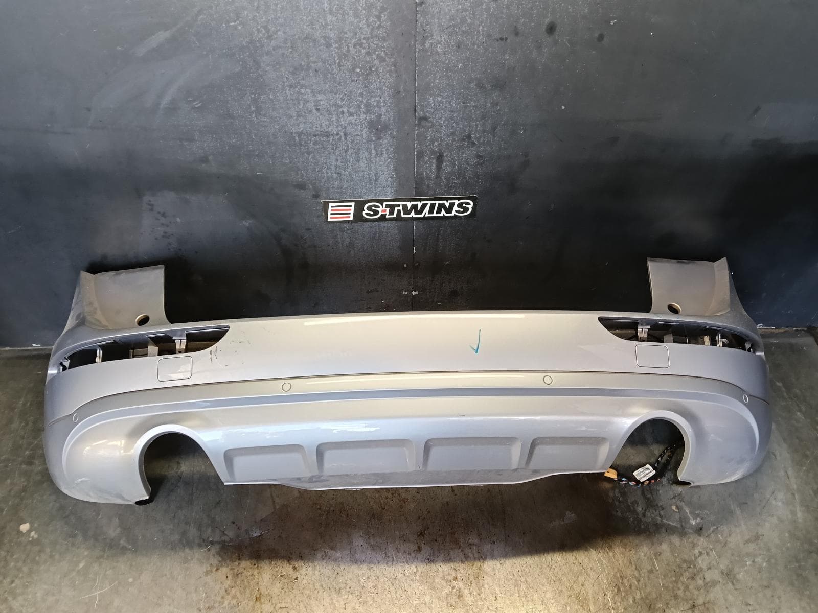 Used auto part listing image: 2016 AUDI Q5 REAR BUMPER Q5, BUMPER BAR, NON S-LINE, 8R, 12/08-01/17 0000397459