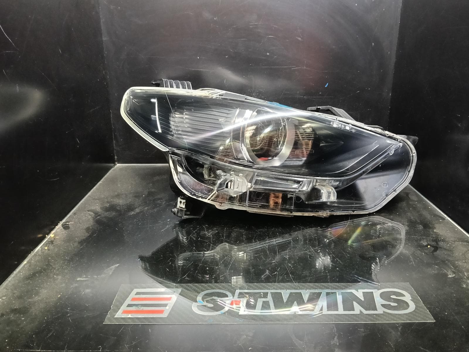 Used auto part listing image: 2021 MAZDA BT50 RIGHT HEADLAMP TF, W/ LED, MANUAL LEVELLING TYPE, 07/20-09/24 0000417857