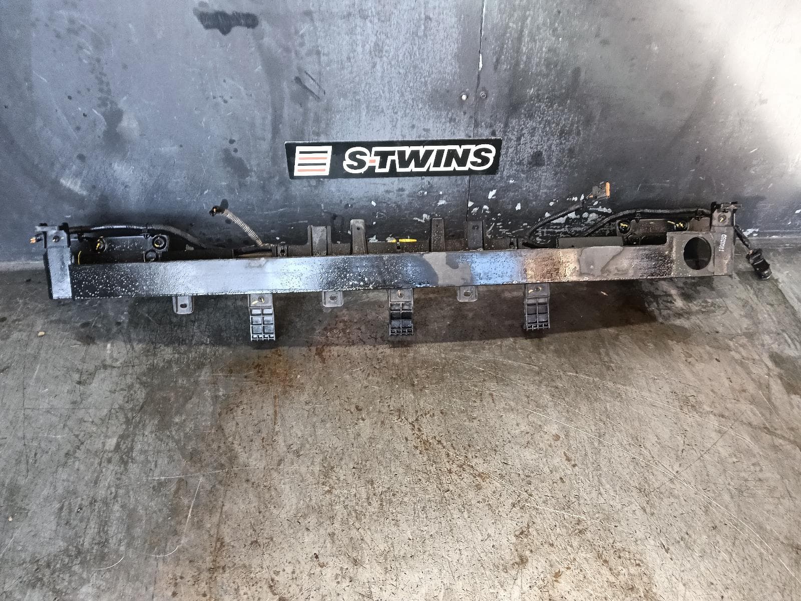 Used auto part listing image: 2017 HYUNDAI TUCSON R BAR BRACKET REINFO MAIN REINFORCEMENT, TL, KOREAN BUILT (VIN KMHJ), 06/15-06/18 0000398189