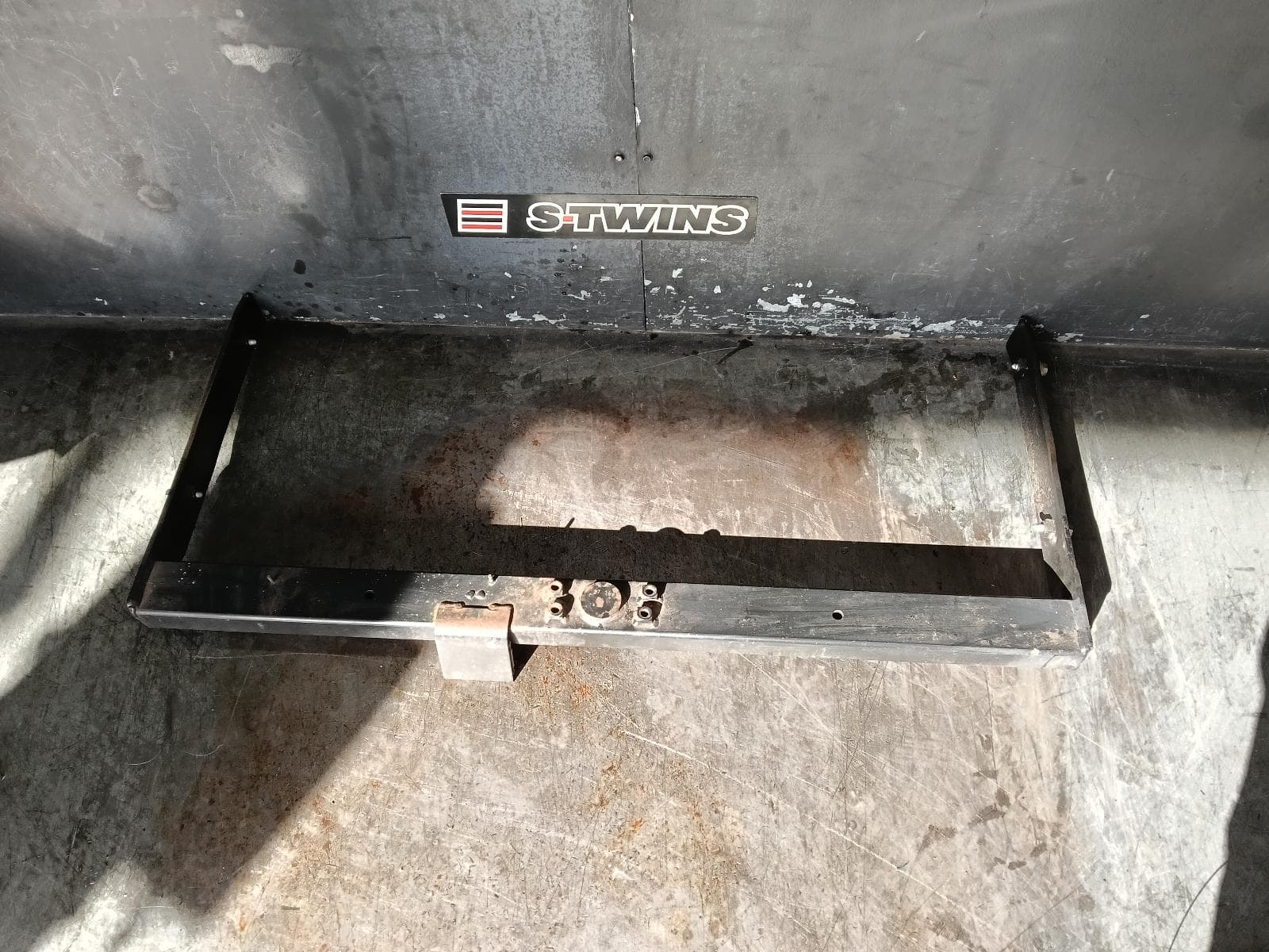 Used auto part listing image: 2014 VOLKSWAGEN TIGUAN R BAR BRACKET REINFO MAIN REINFORCEMENT, 5N, 05/08-08/16 0000398242