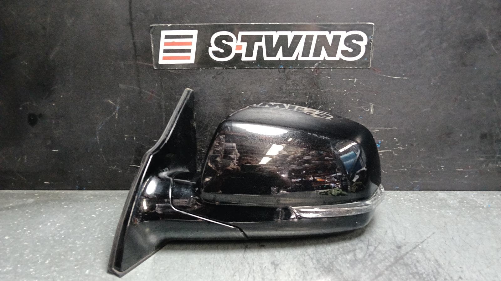 Used auto part listing image: 2019 HAVAL H9 LEFT DOOR MIRROR 05/15-12/21 0000400060