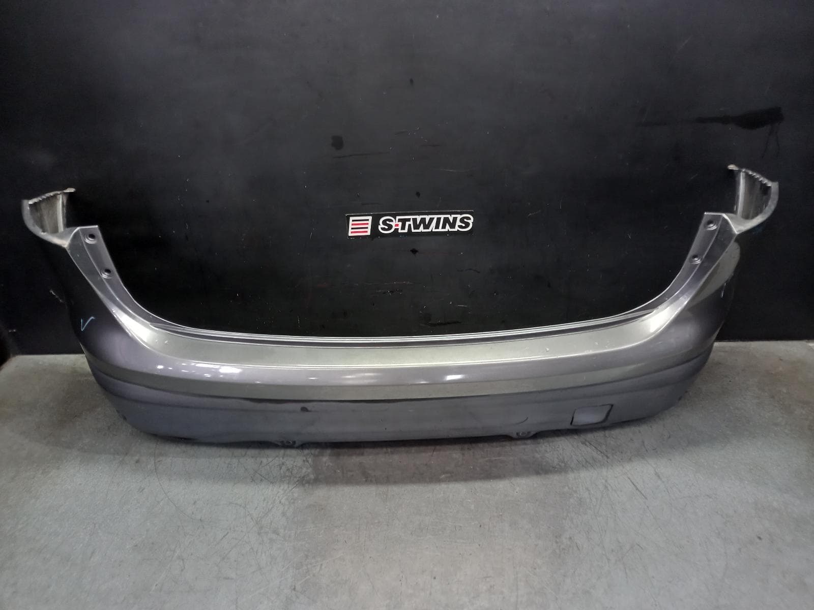 Used auto part listing image: 2017 NISSAN QASHQAI REAR BUMPER J11, Ti/TL, W/ PARK SENSOR TYPE, 12/13-06/17 0000408438