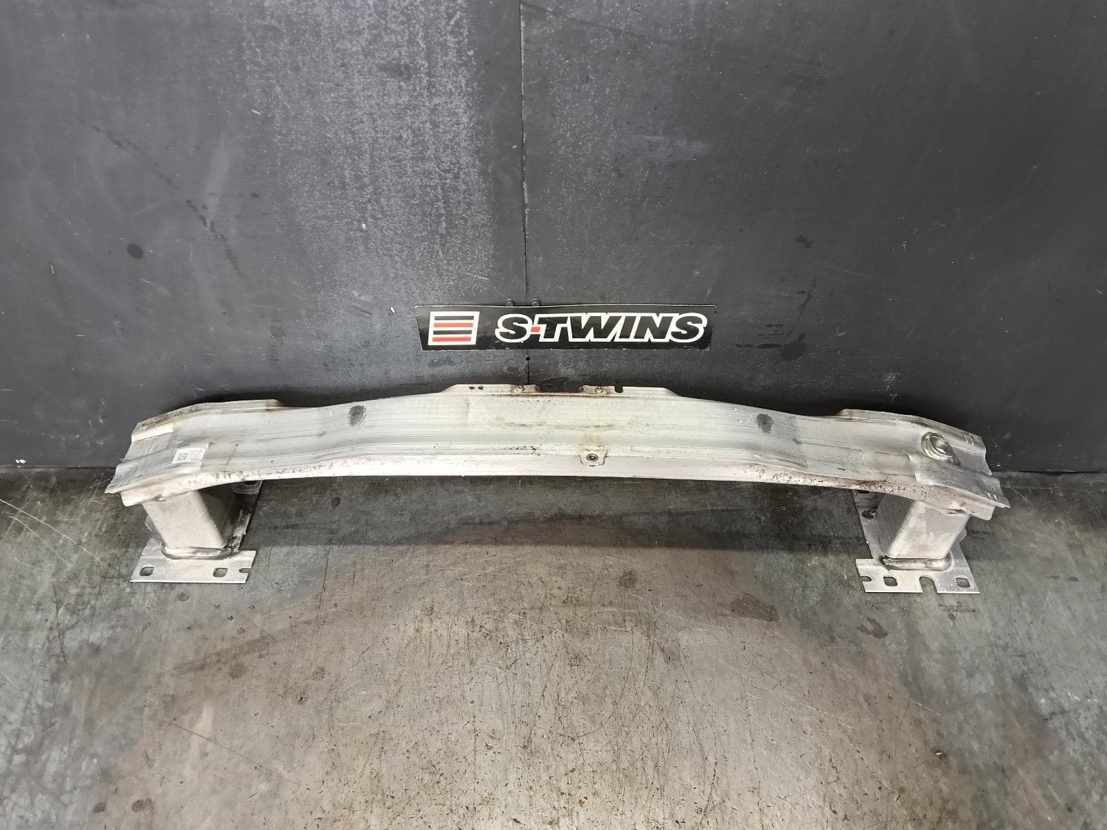 Used auto part listing image: 2015 AUDI A3 F BAR REINFORC BRACK MAIN REINFORCEMENT, 8V, 03/13-10/20 0000426515