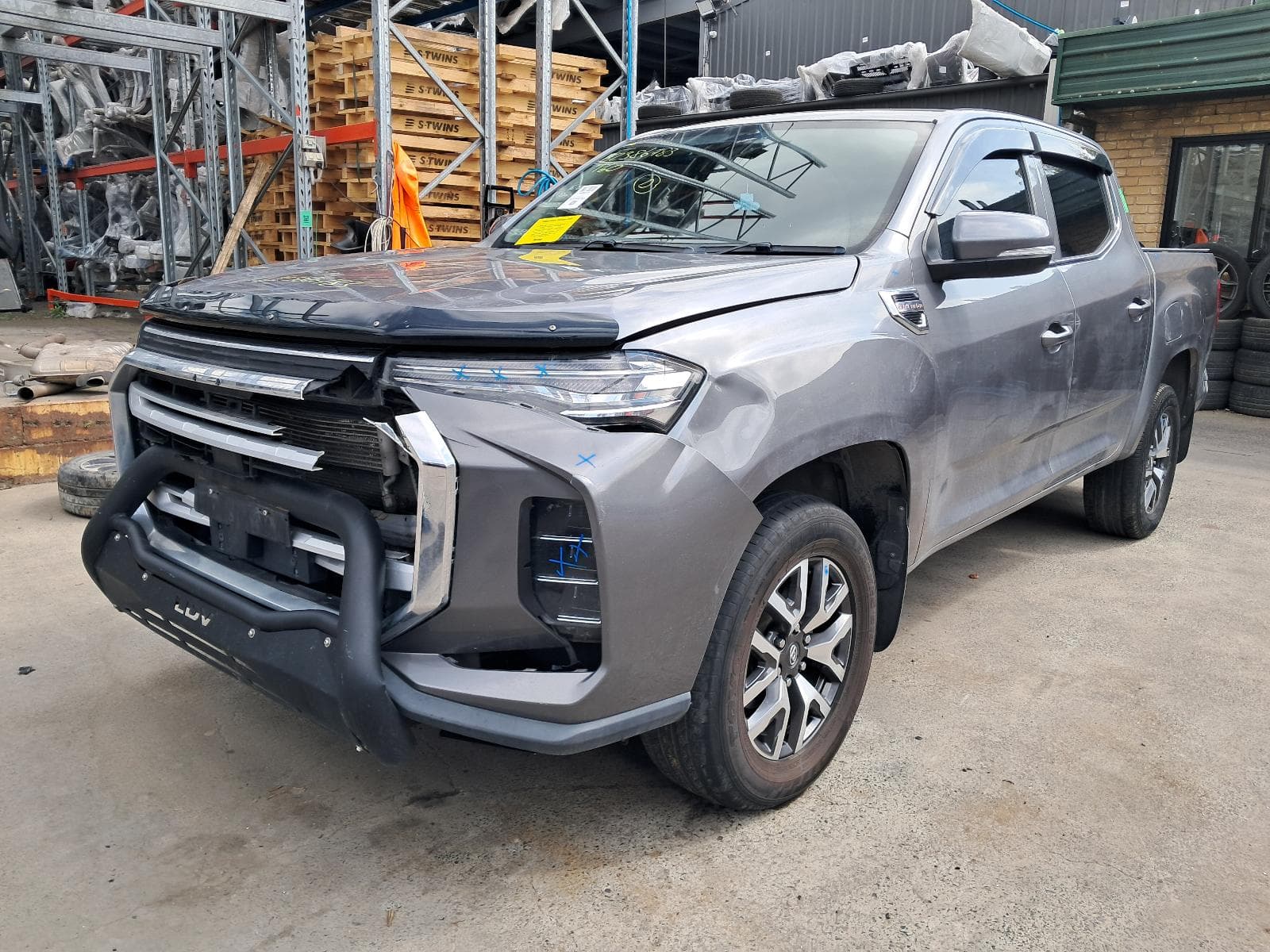 2021 LDV T60 3