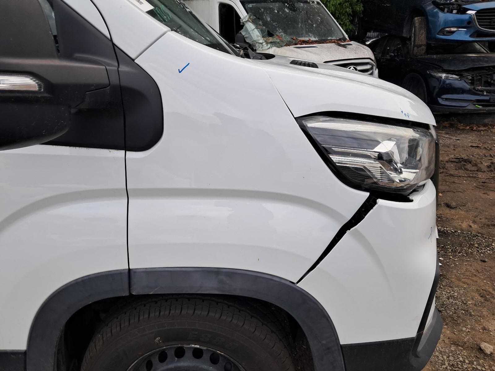 2023 LDV DELIVER 9 13