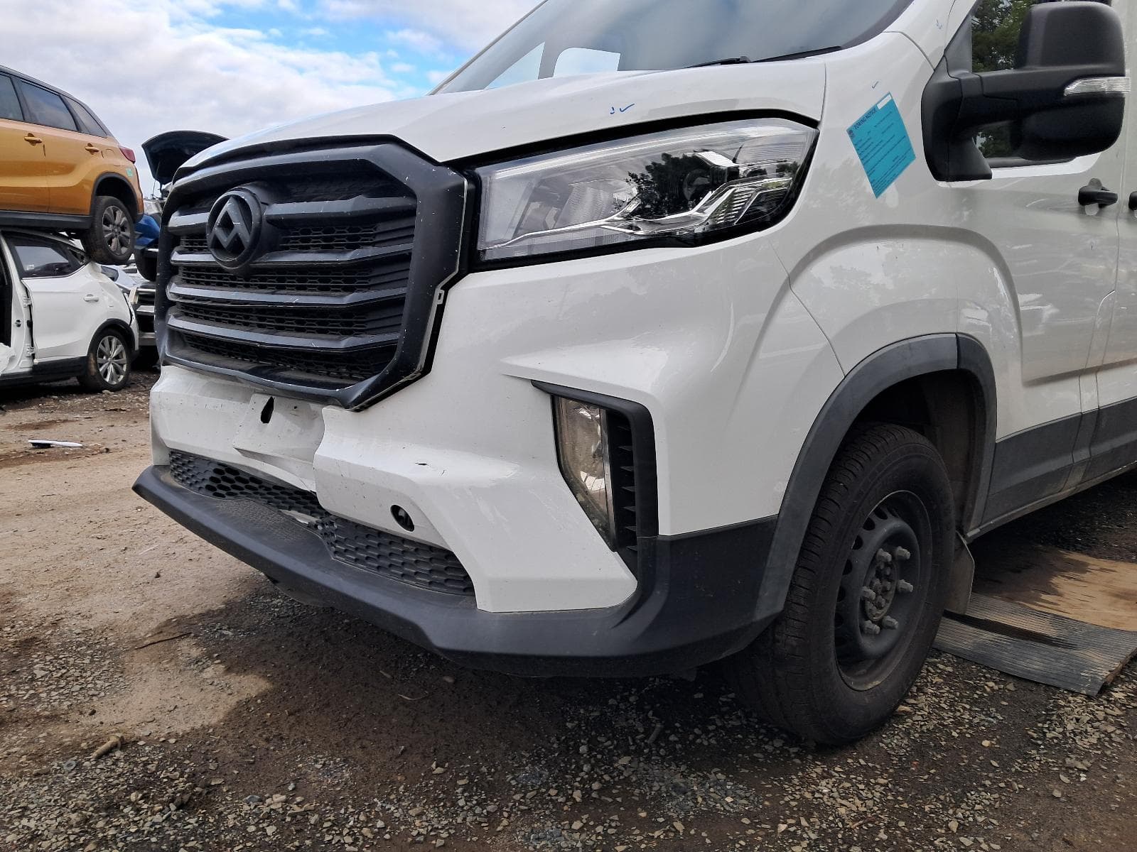 2023 LDV DELIVER 9 8