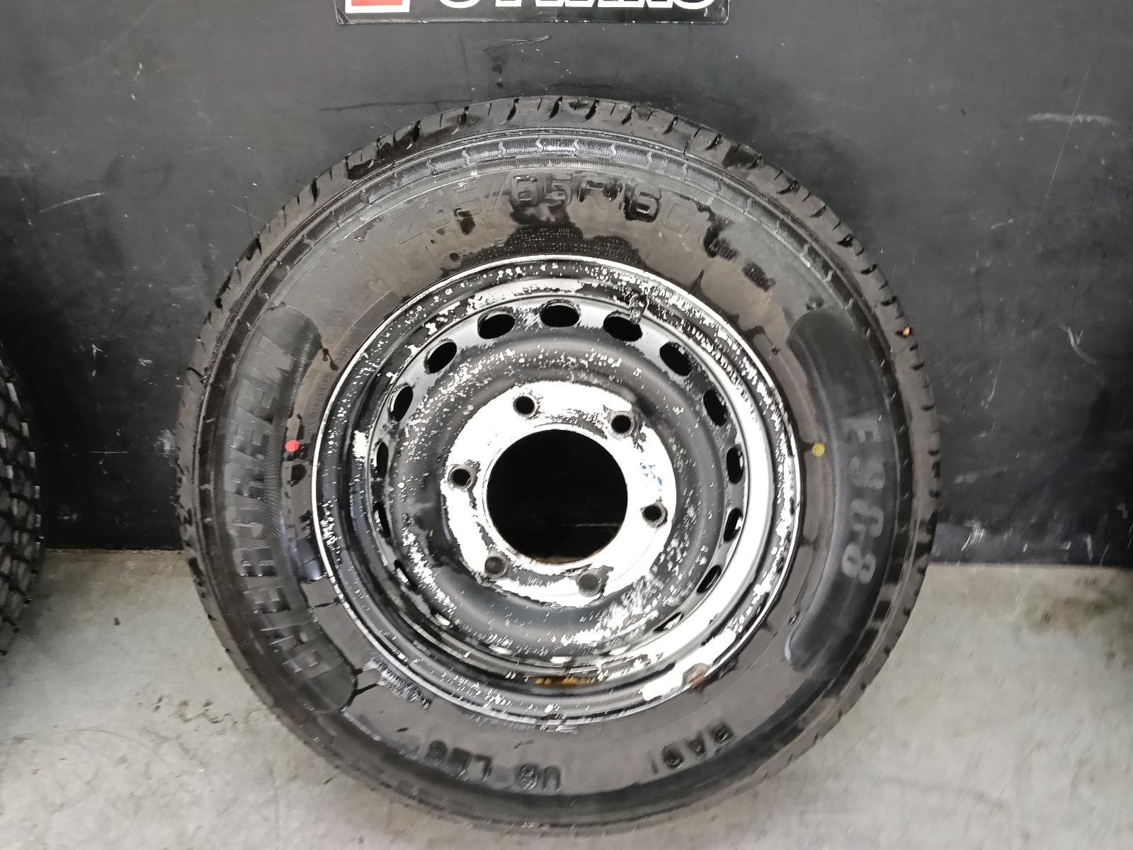 Used auto part listing image: 2023 LDV DELIVER 9 WHEEL STANDARD STEEL FACTORY, 16X6.5IN, W/ BLACK WHEEL COVER, 07/20