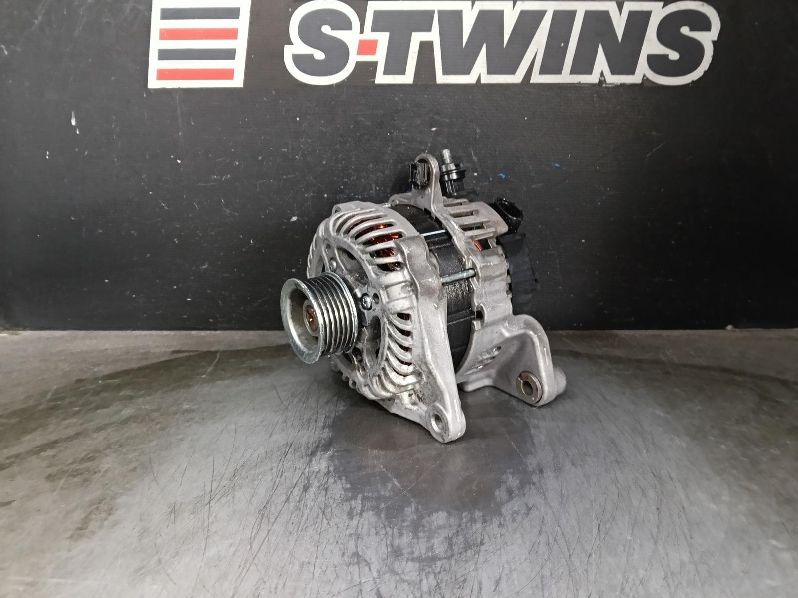 Used auto part listing image: 2020 MAZDA CX30 ALTERNATOR PETROL, 2.0, PE-VPS, DM, 10/19