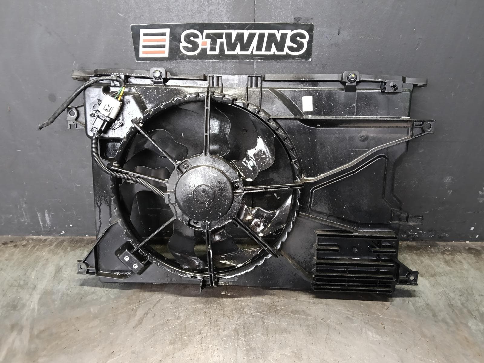 Used auto part listing image: 2020 MAZDA CX30 FAN RADIATOR FAN, PETROL, 2.0, PE-VPS, DM, 10/19