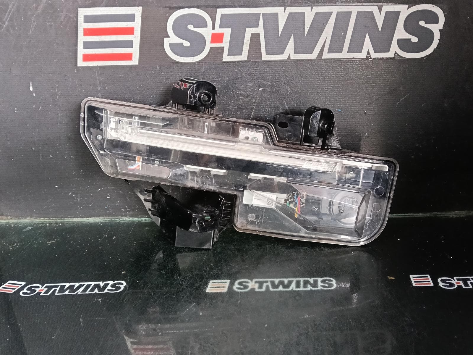 Used auto part listing image: 2020 MAZDA CX30 RIGHT INDICATOR FOG SIDE BUMPER FLASHER, DM, 10/19