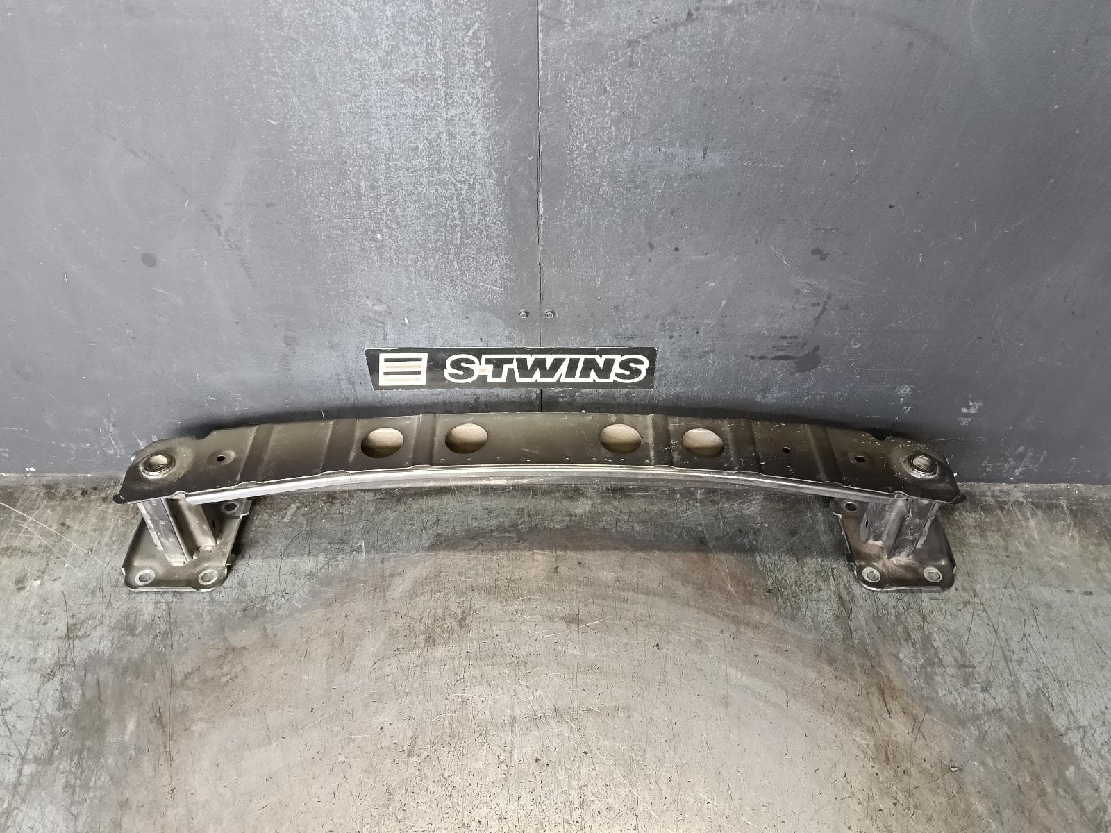 Used auto part listing image: 2020 MAZDA CX30 R BAR BRACKET REINFO MAIN REINFORCEMENT, DM, 10/19