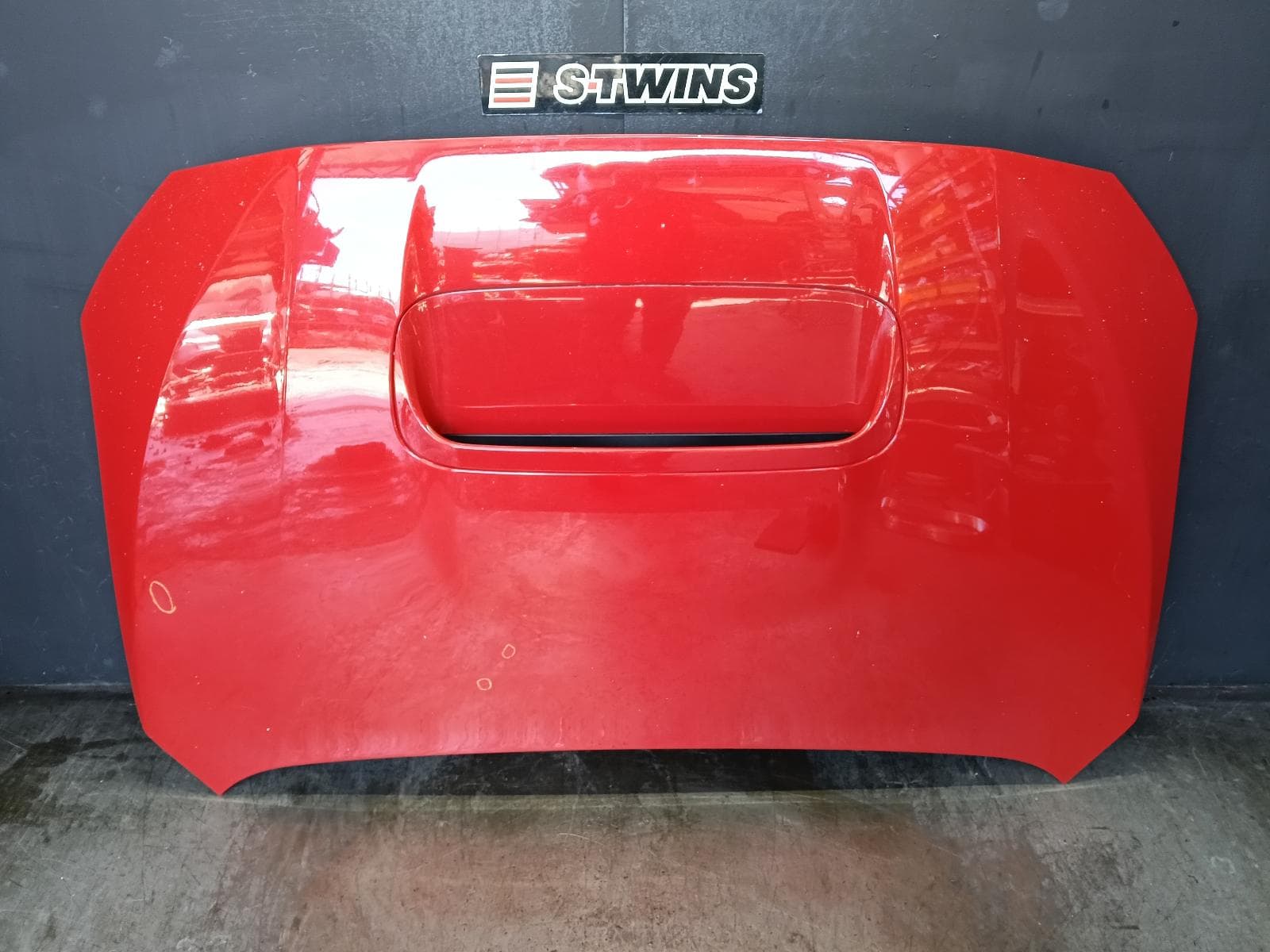 Used auto part listing image: 2016 SUBARU LEVORG BONNET V1, 05/16-12/20
